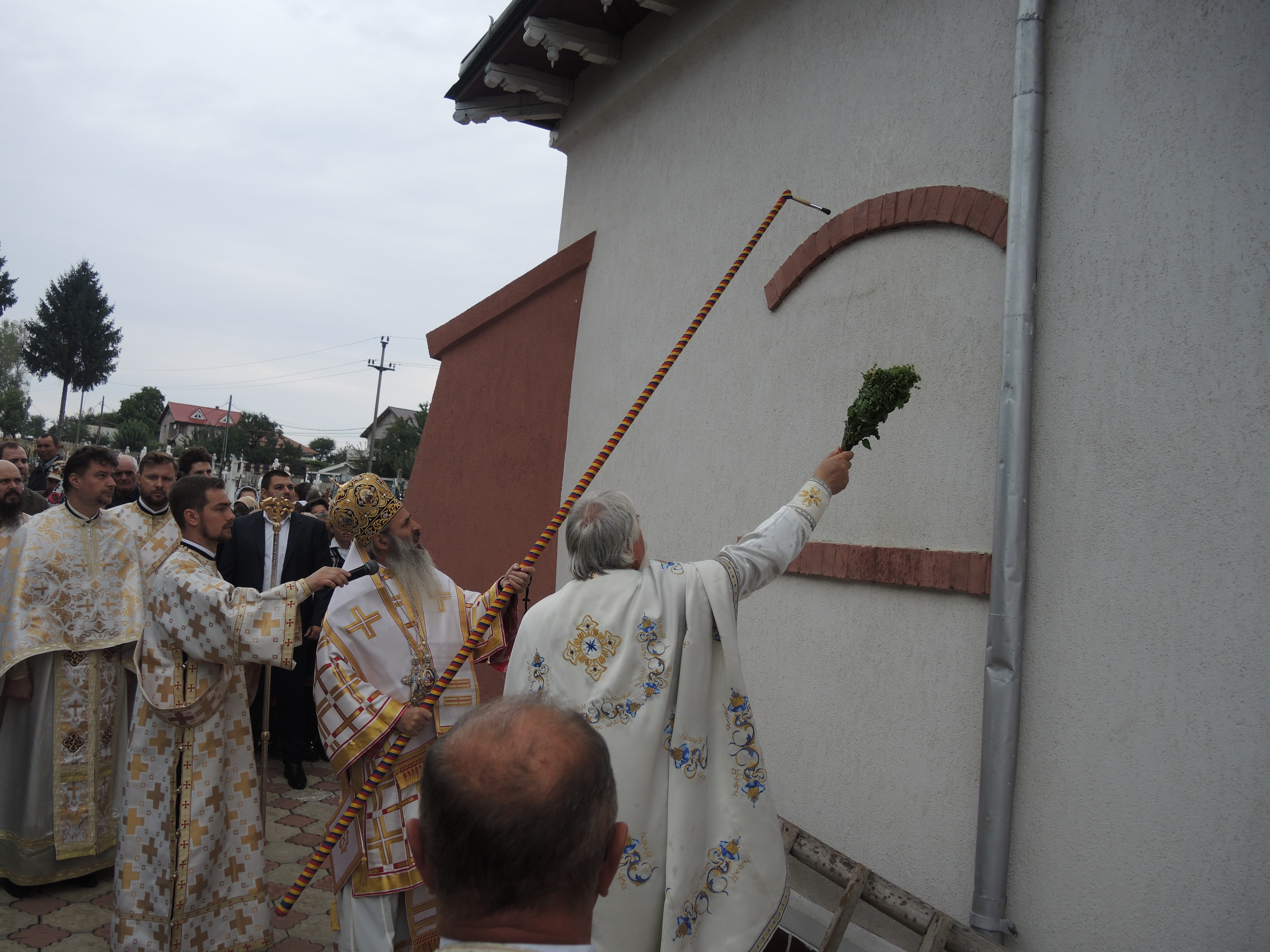 Slujbe arhierești în Parohia Hărmăneștii Noi