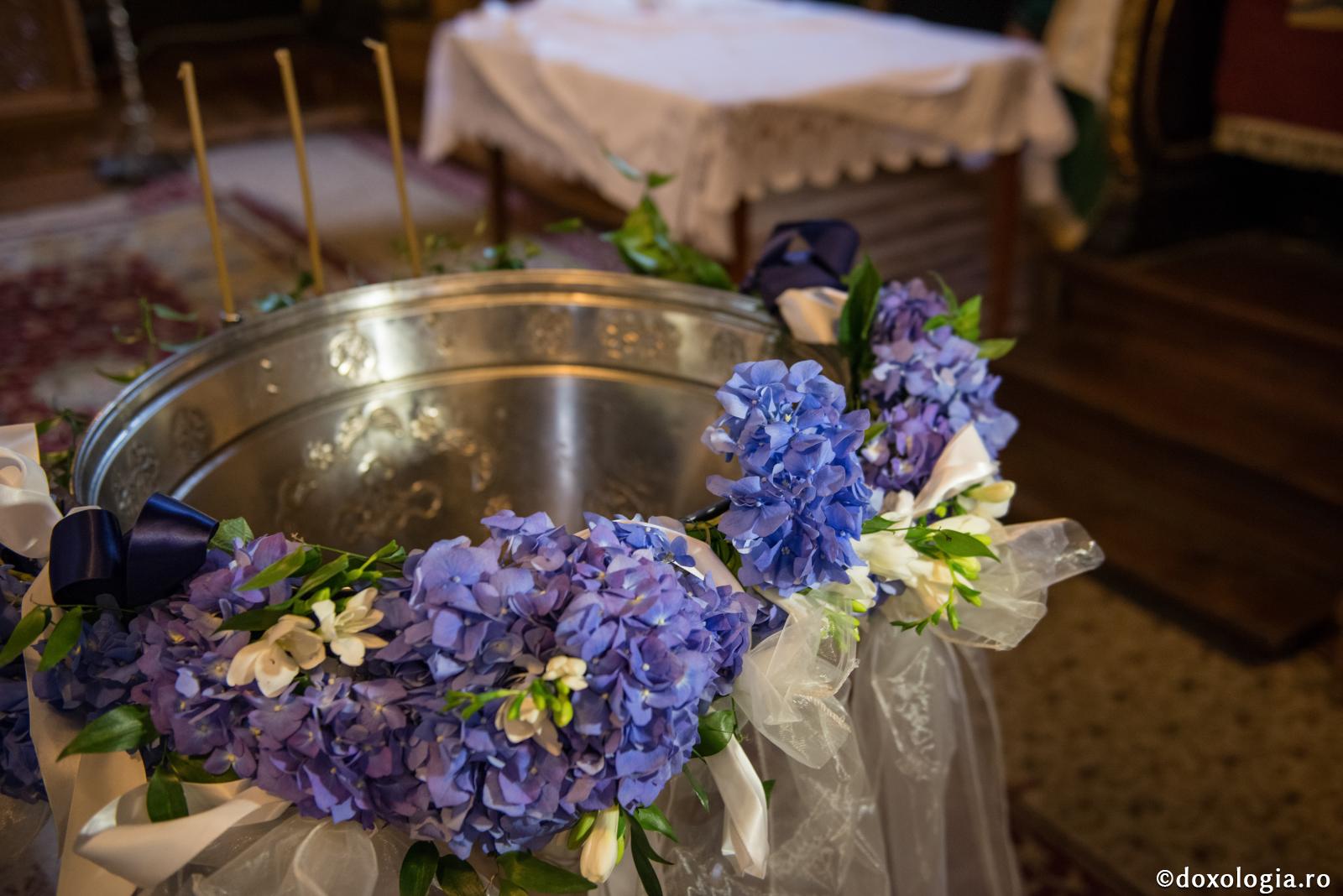 Spălarea fizică este un simbol al spălării spirituale