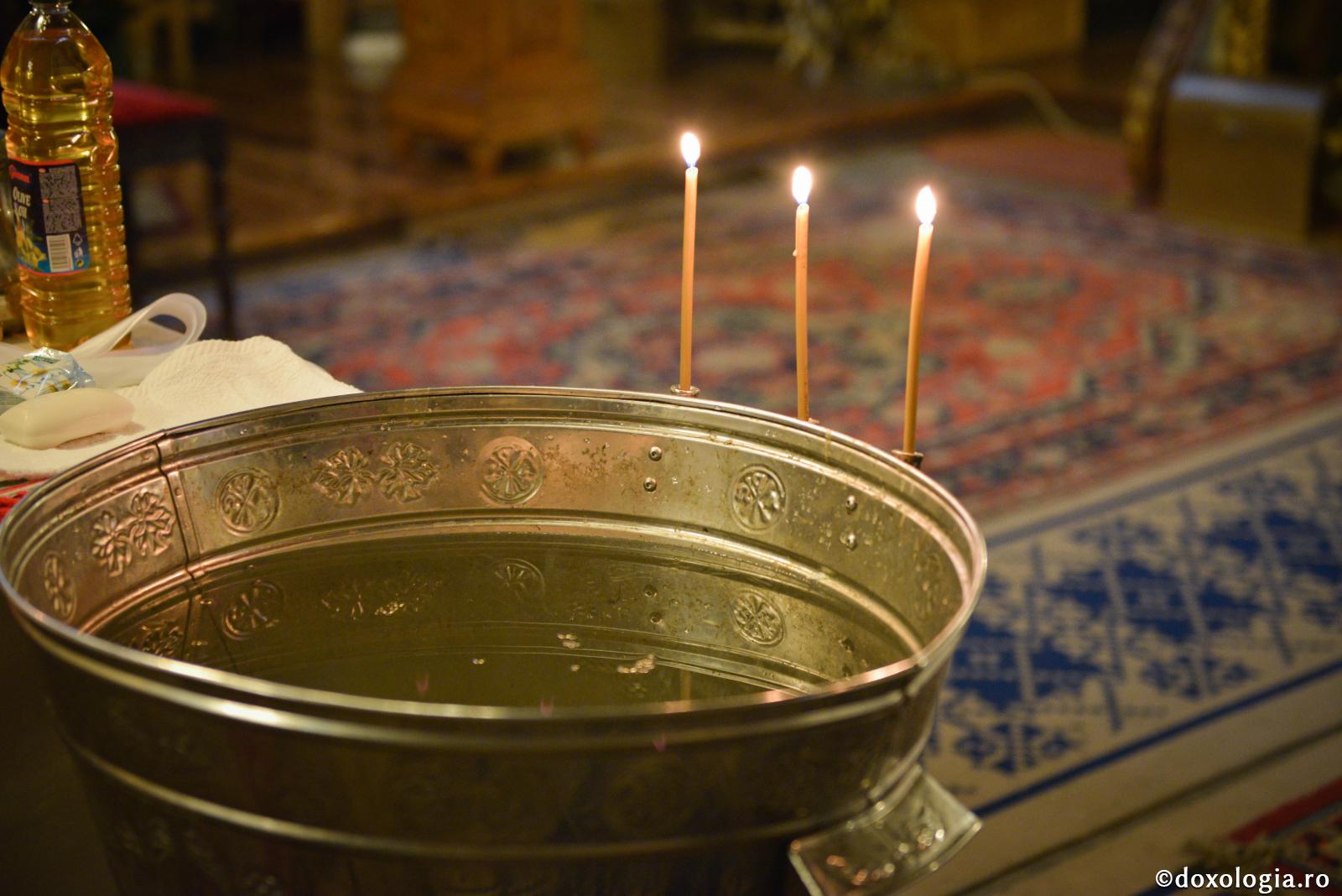 „Mărturisesc un botez spre iertarea păcatelor”