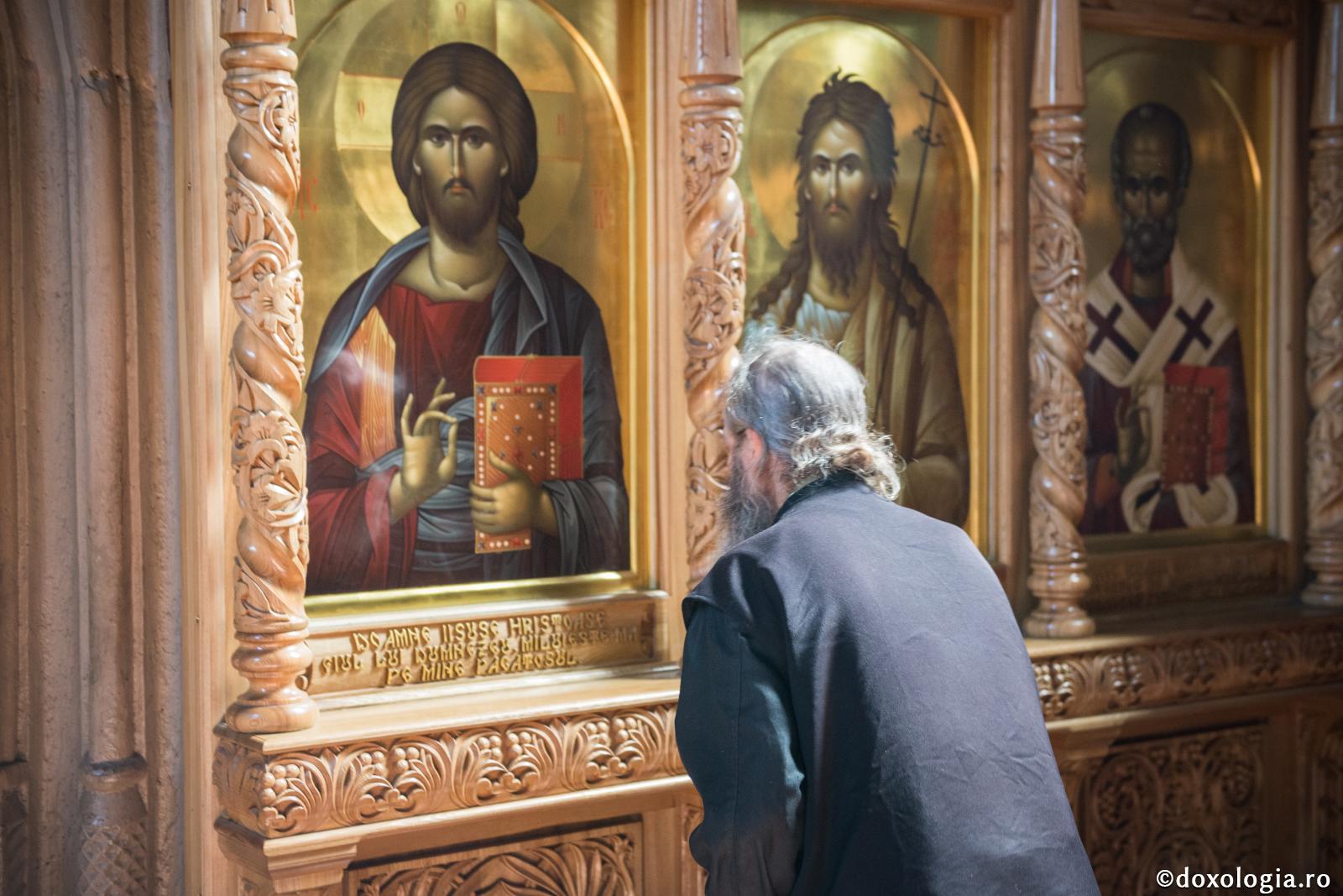 Ce înseamnă a-L sfinţi pe Dumnezeu în inimă?