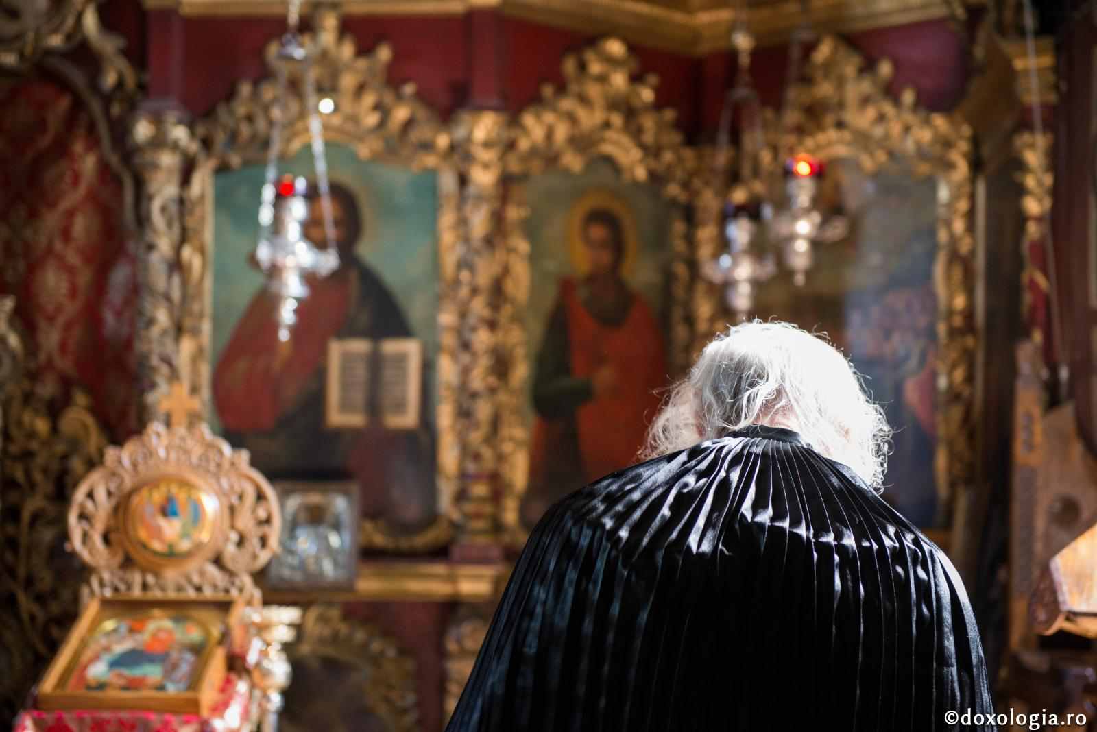 Cum trebuie să ne rugăm