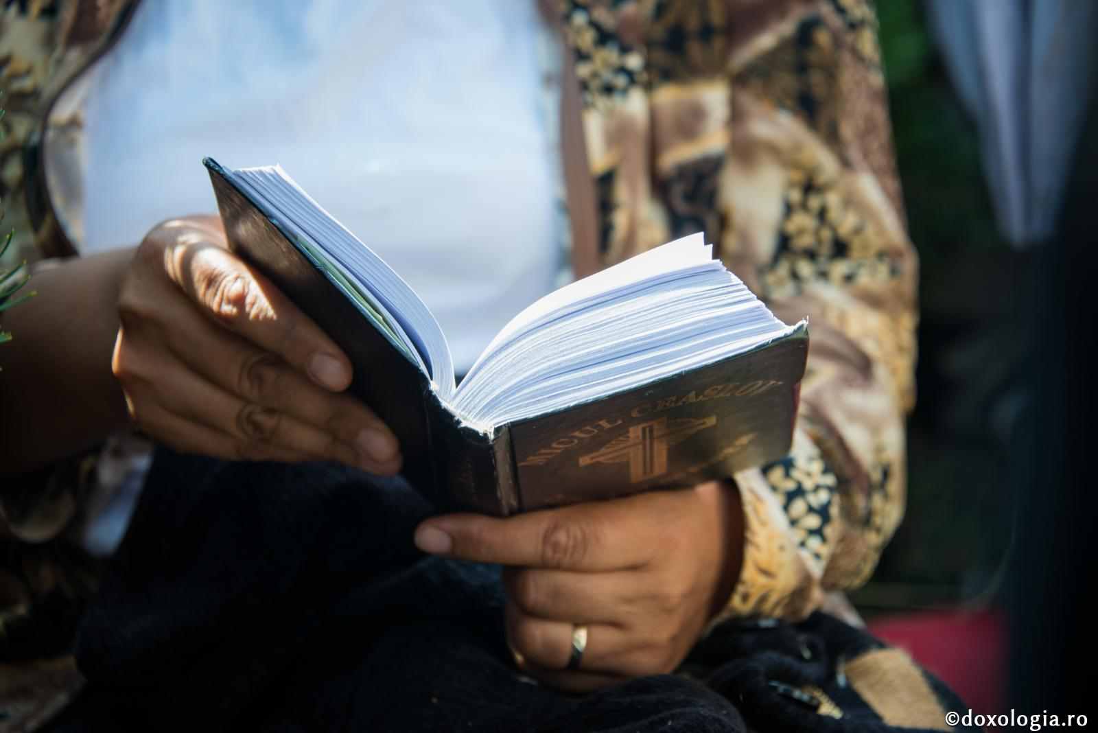 Mulţi dintre creştinii de azi nu pot înţelege ce rost are canonul de la Mărturisire...