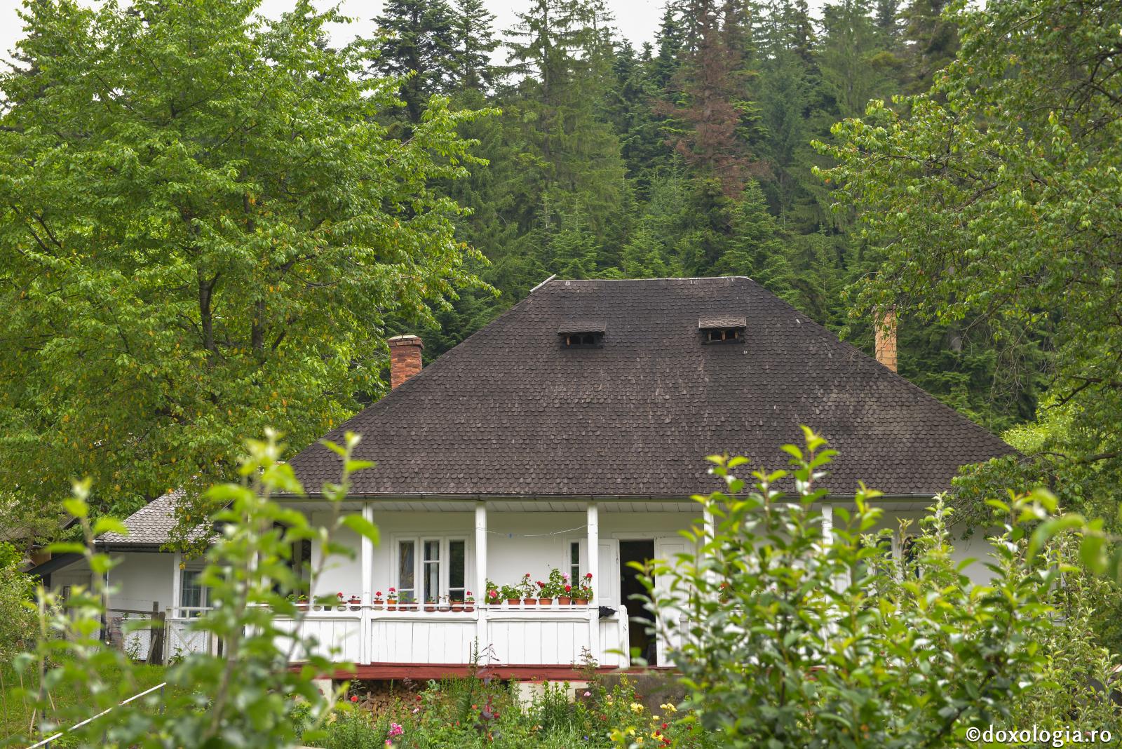 „Astăzi s-a făcut mântuire casei acesteia”