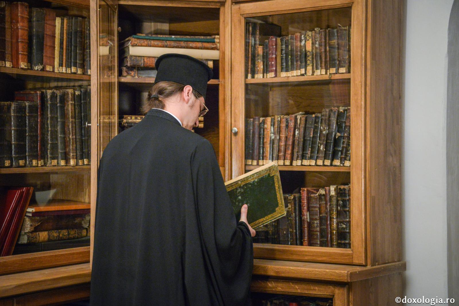 Citirea cărţilor Sfinţilor Părinţi este folositoare pentru a înţelege voia lui Dumnezeu