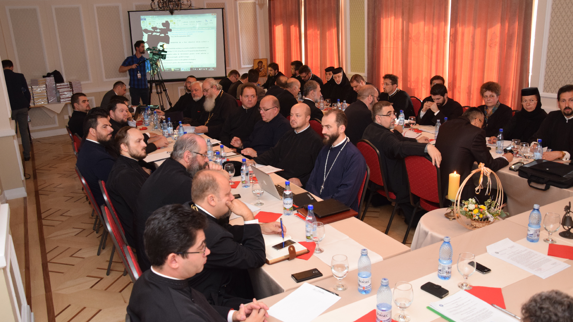 Consfătuire Națională: „Biserica se schimbă tot timpul pentru a rămâne aceeași”