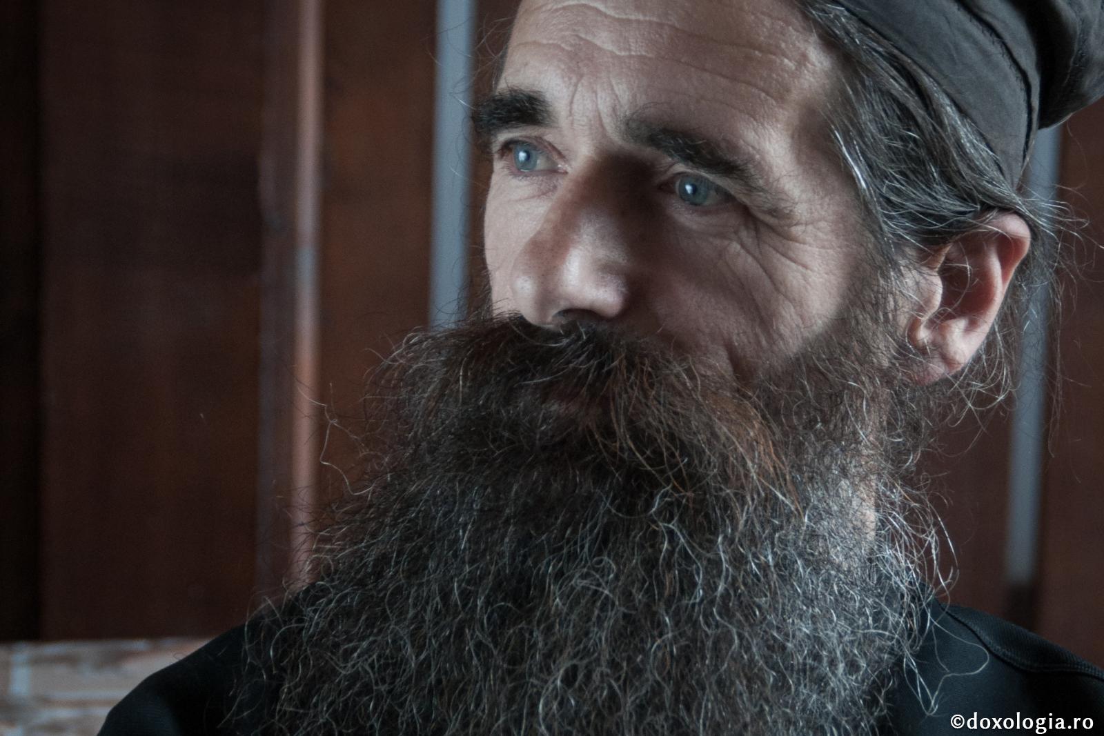 Legea cea înscrisă de Dumnezeu în inimă este legea minţii (a conștiinței)