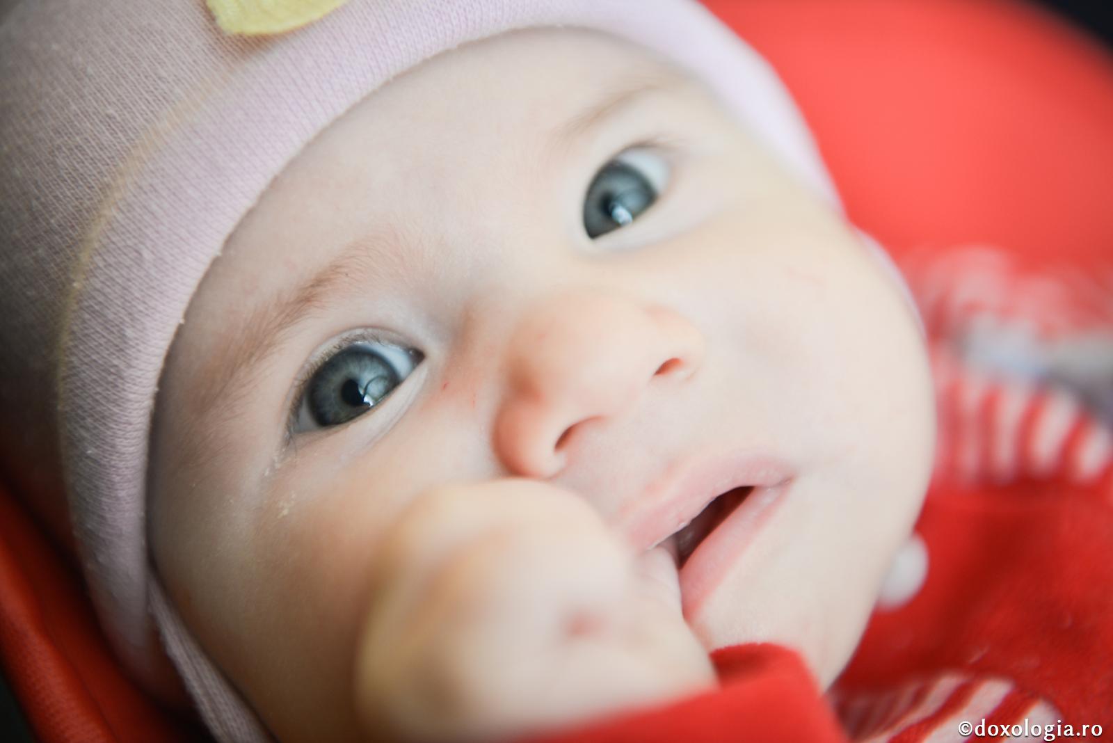 În cer este dulcea cântare a „întâilor născuți”