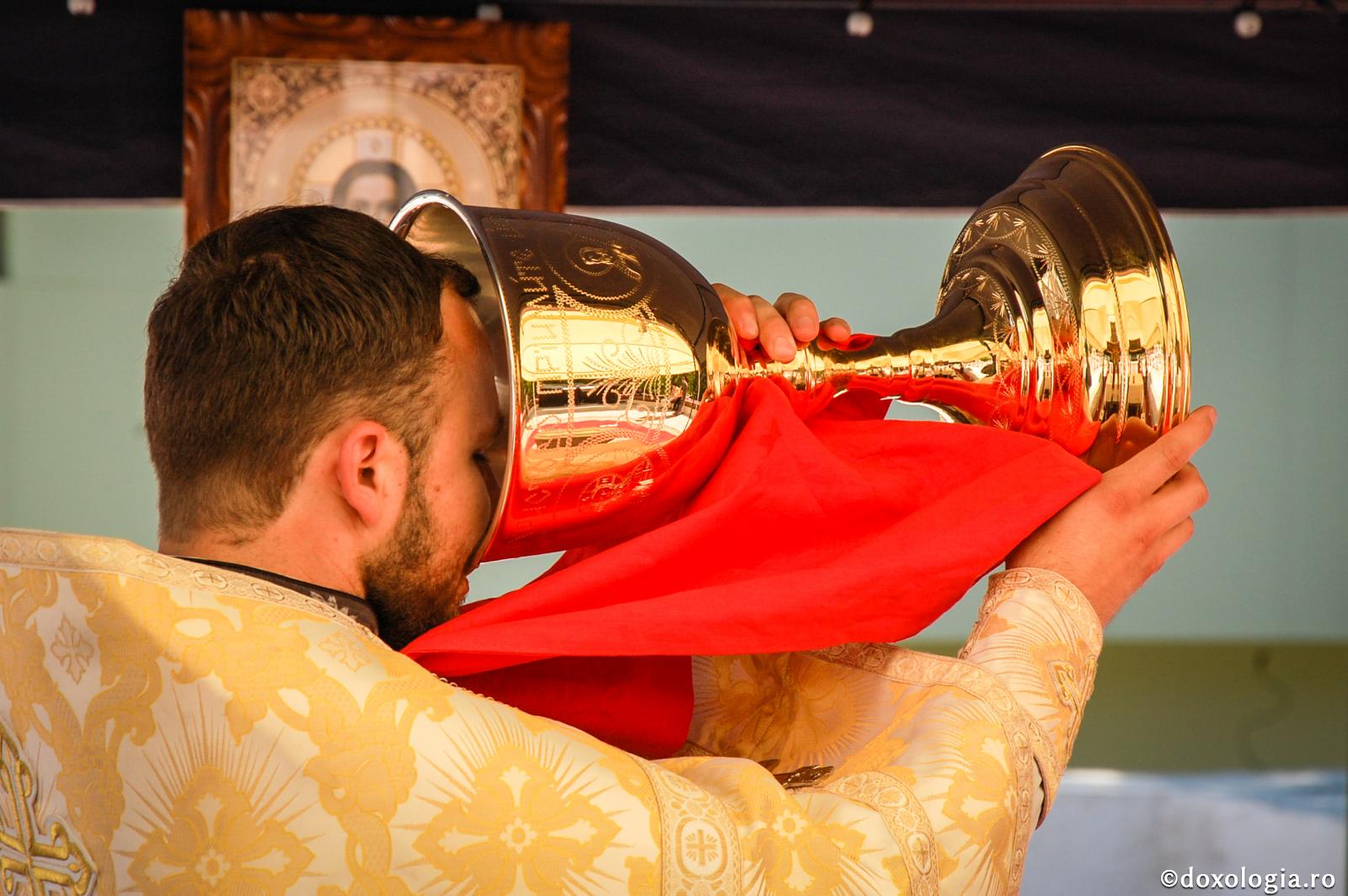 De la cunoaşterea Cuvântului, la părtăşia cu El