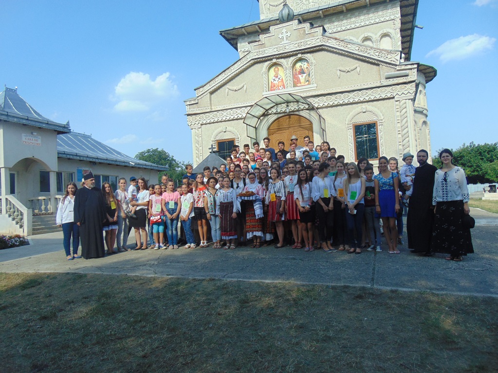 Tabăra de vară NICOLAUS - bucuria tinerilor belceșteni