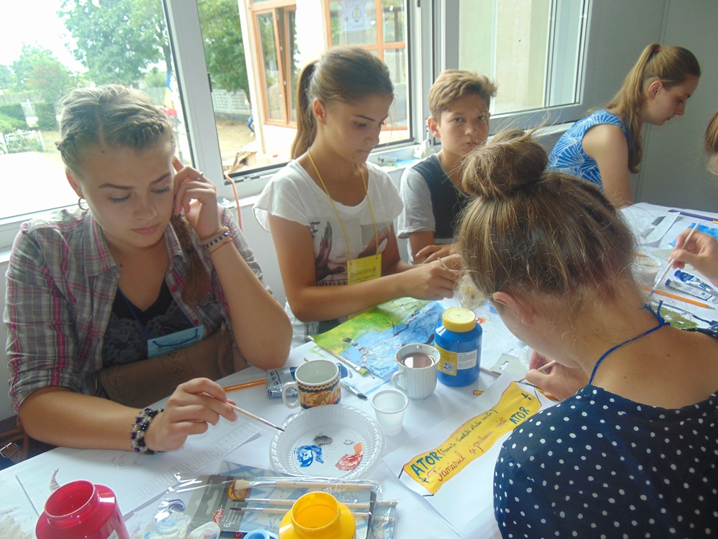 Tabăra de vară NICOLAUS - bucuria tinerilor belceșteni