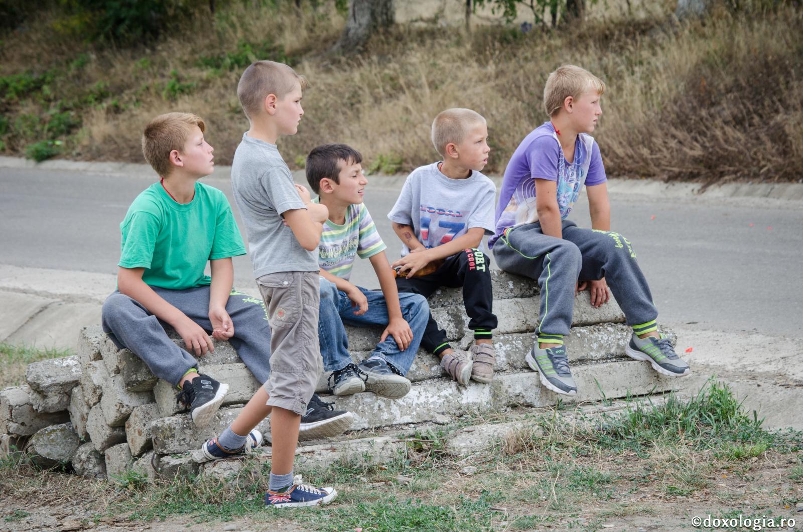 Fiți buni unii cu alții!
