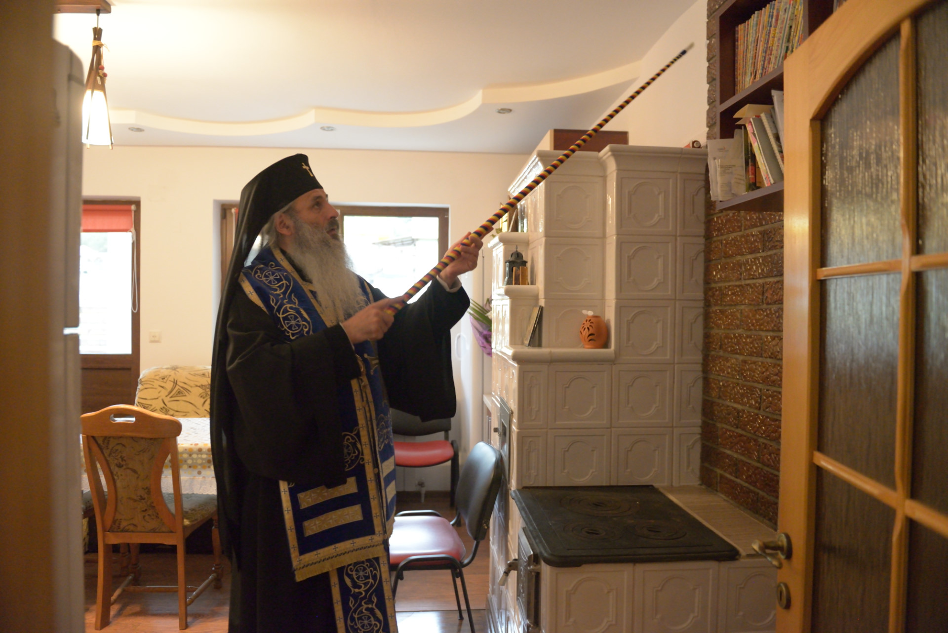 Complexul parohial din Galu a fost sfințit astăzi de IPS Teofan