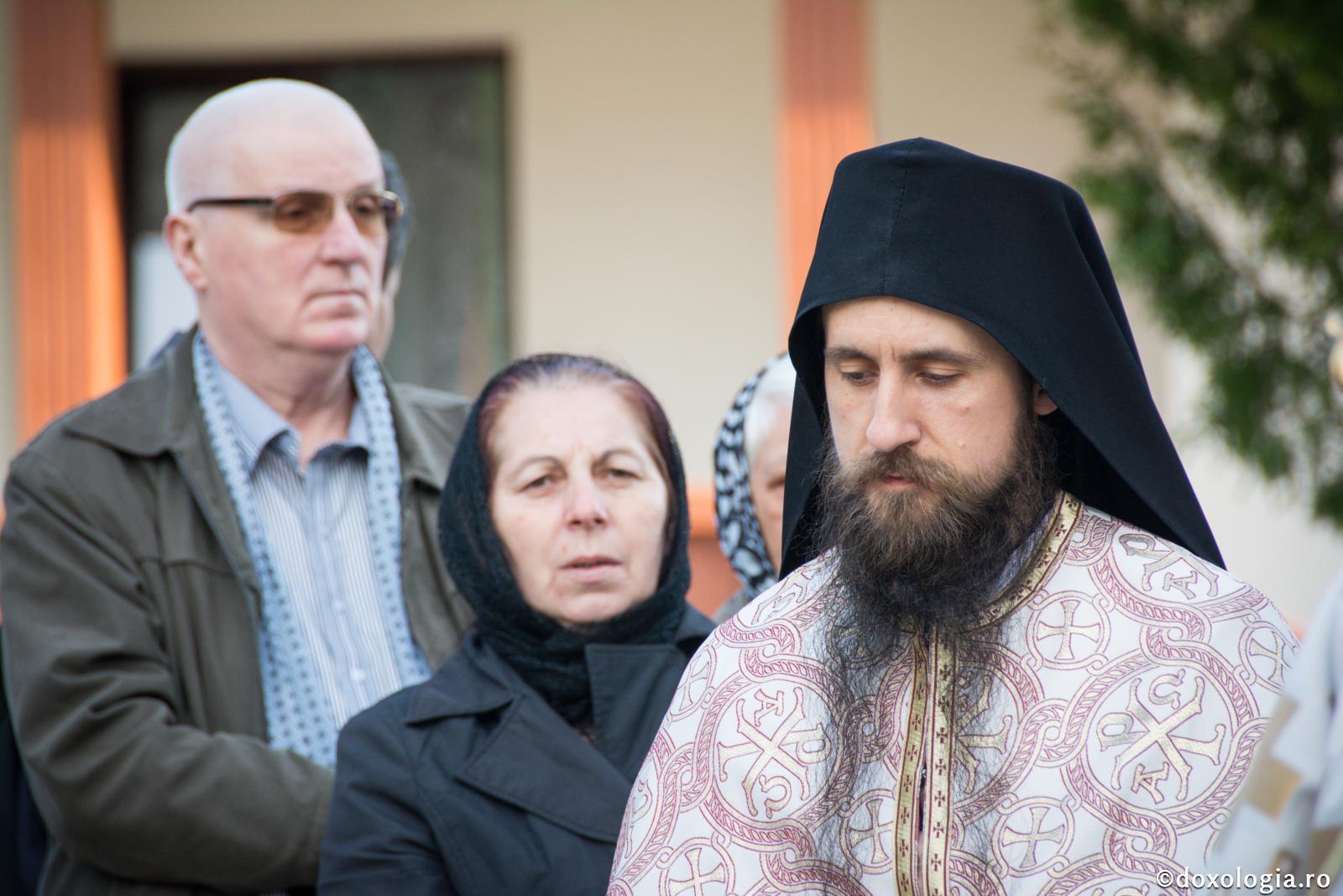 „Duhul lui Dumnezeu locuieşte în voi”