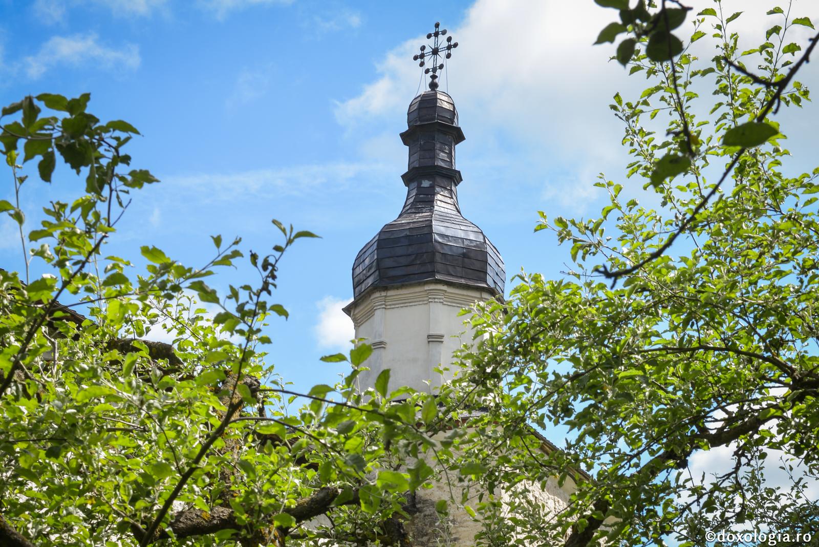 Nu mai există timp, fiindcă în sfinţii lui Dumnezeu domneşte veşnicul adevăr divin
