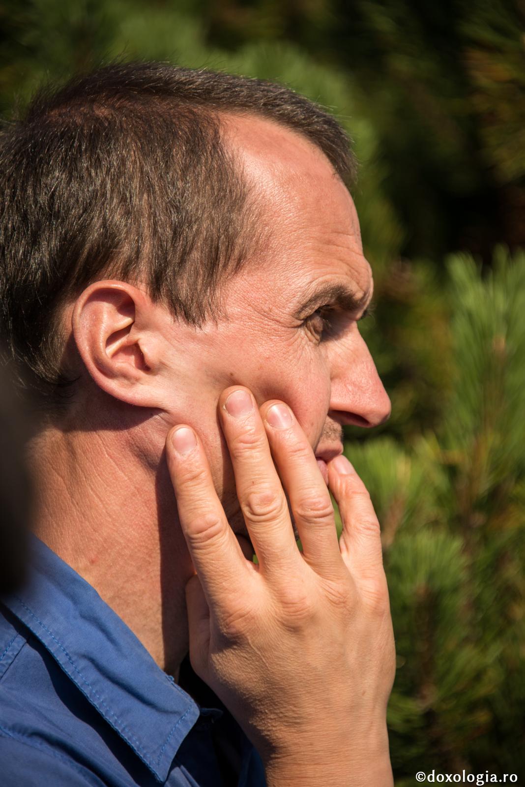 În necaz, să ne punem toată încrederea în Dumnezeu