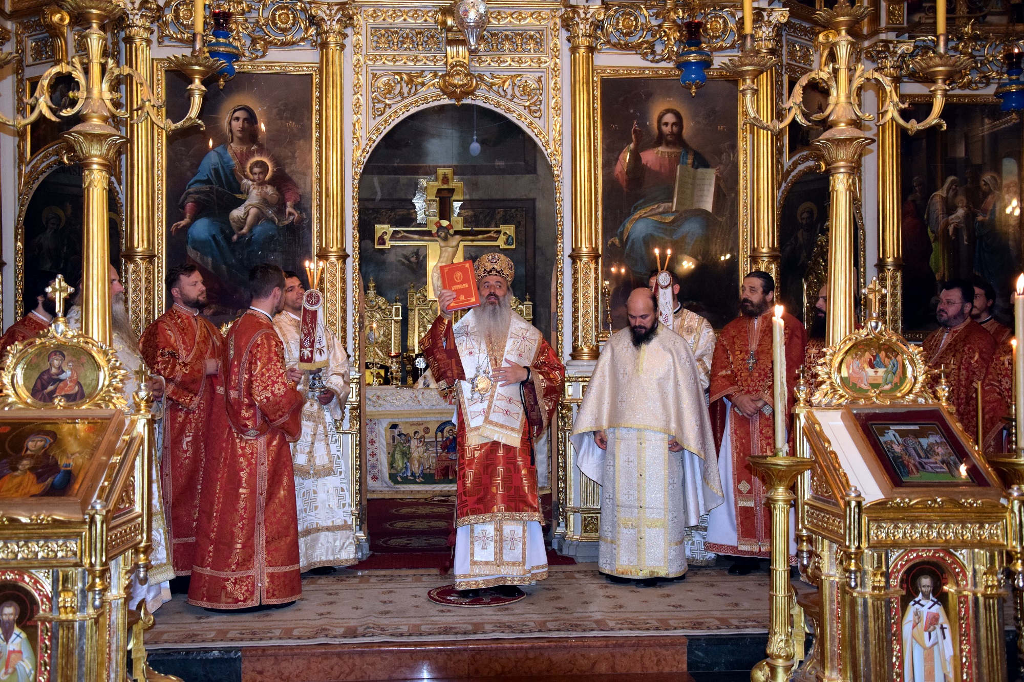 „Omul Crucii este acela care preferă să moară pentru ca alții să trăiască”