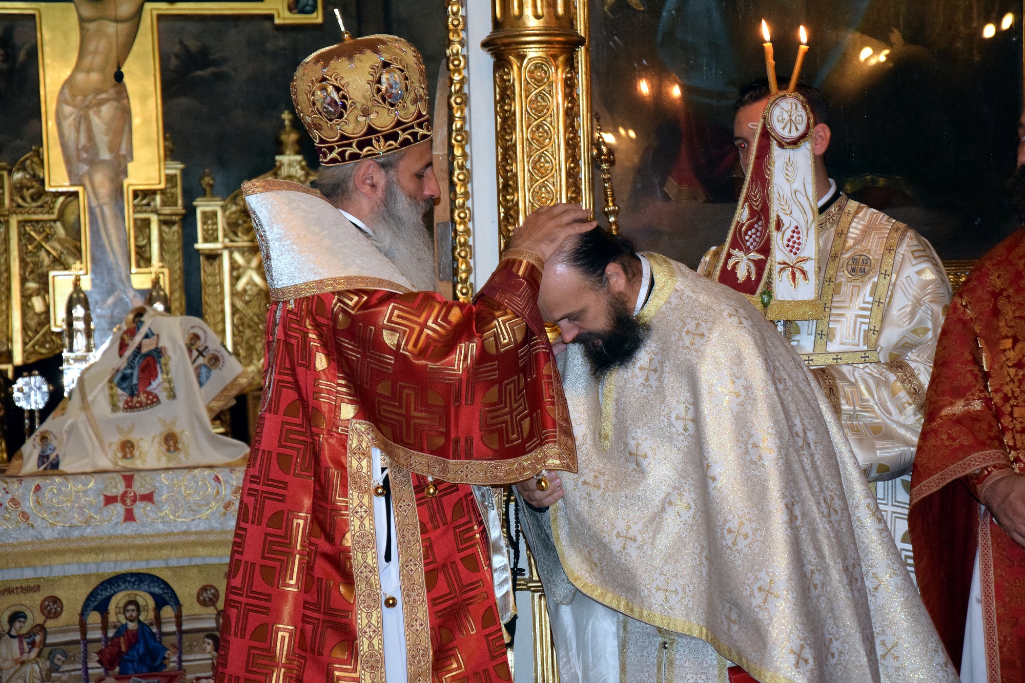 „Omul Crucii este acela care preferă să moară pentru ca alții să trăiască”