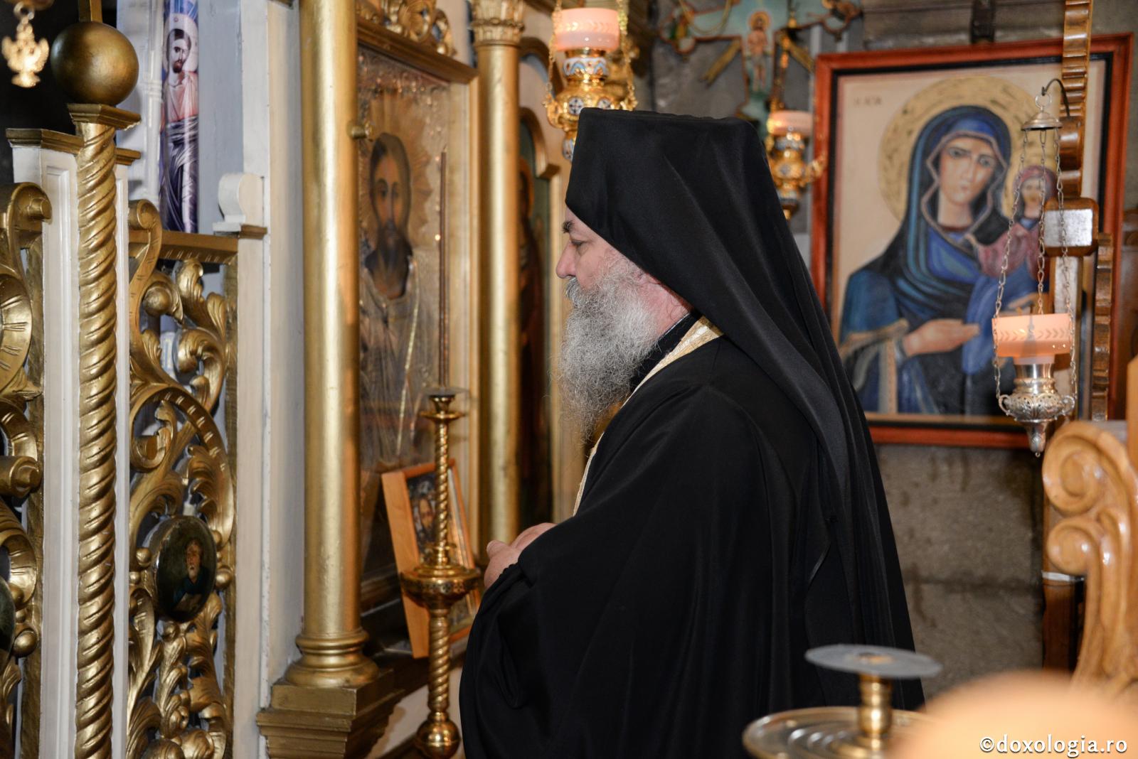 Nimeni nu poate fi creştin fără a crede în Dumnezeu-omul Hristos