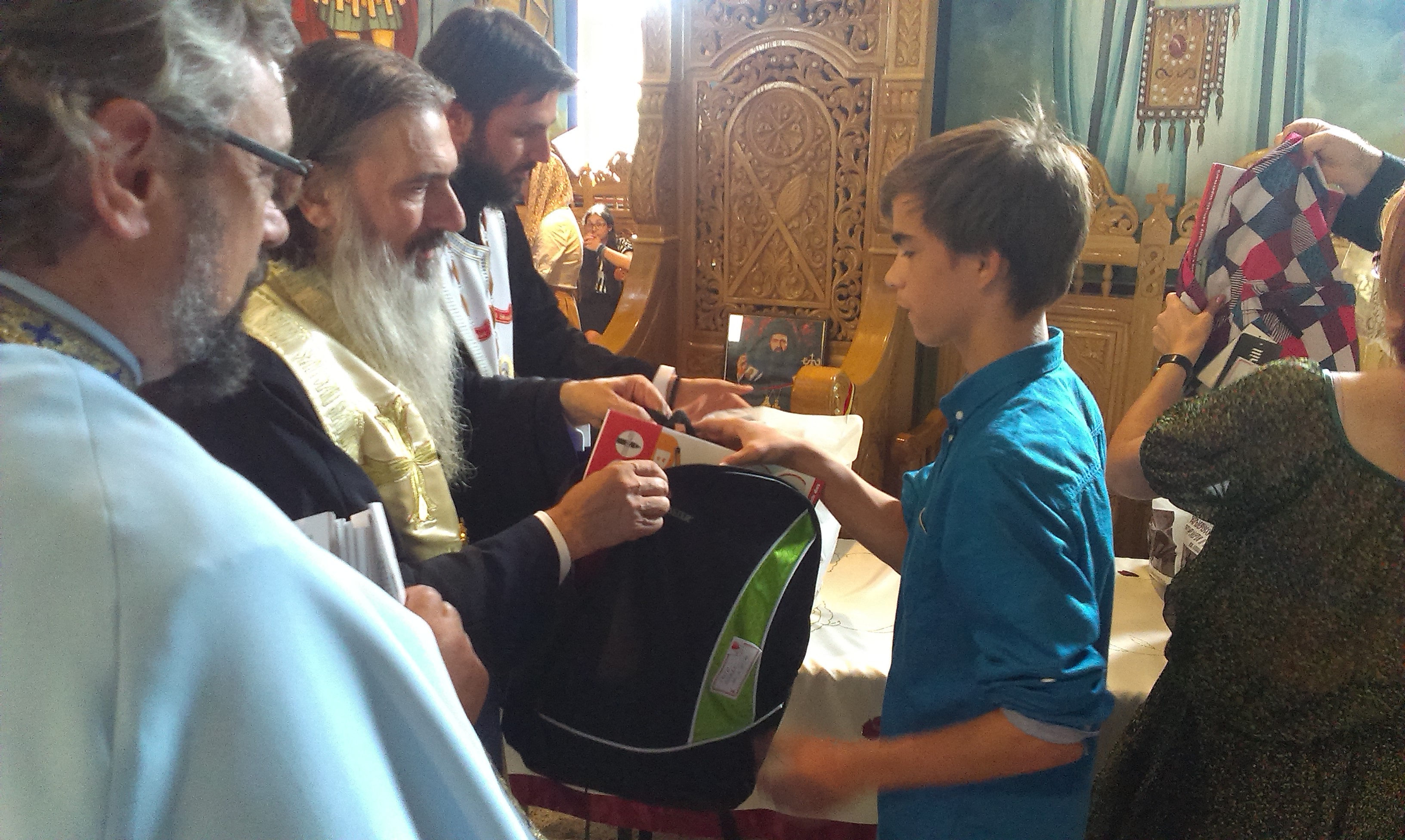 Daruri pentru copiii constănţeni, la început de an şcolar Daruri pentru copiii constănţeni, la început de an şcolar