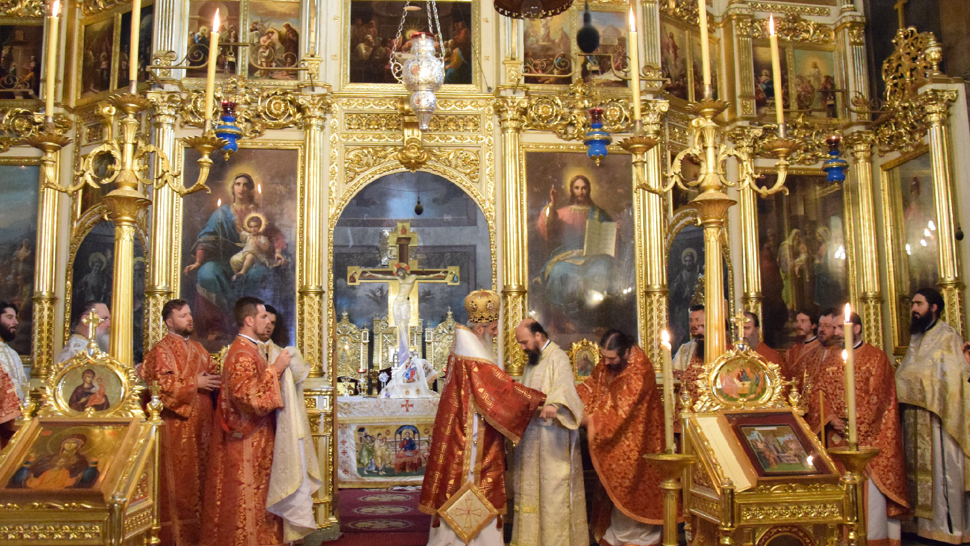 „Omul Crucii este acela care preferă să moară pentru ca alții să trăiască”