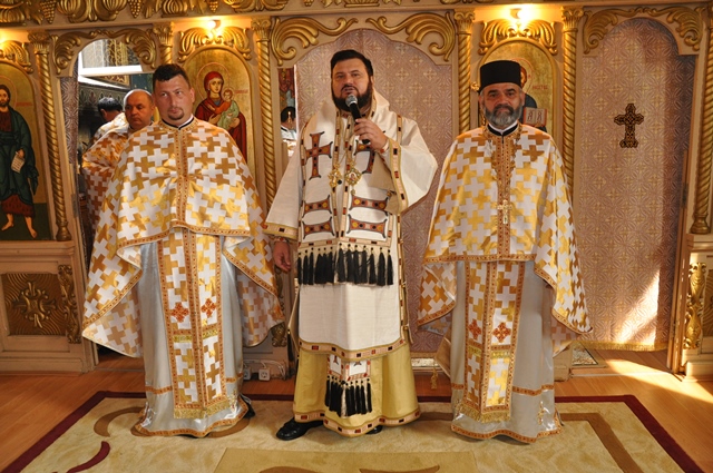 Liturghie arhierească în Parohia Cristolțel