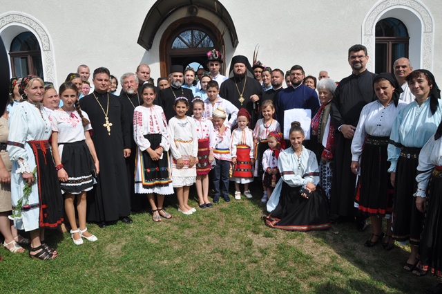 Liturghie Arhierească în Parohia Meseșenii de Sus