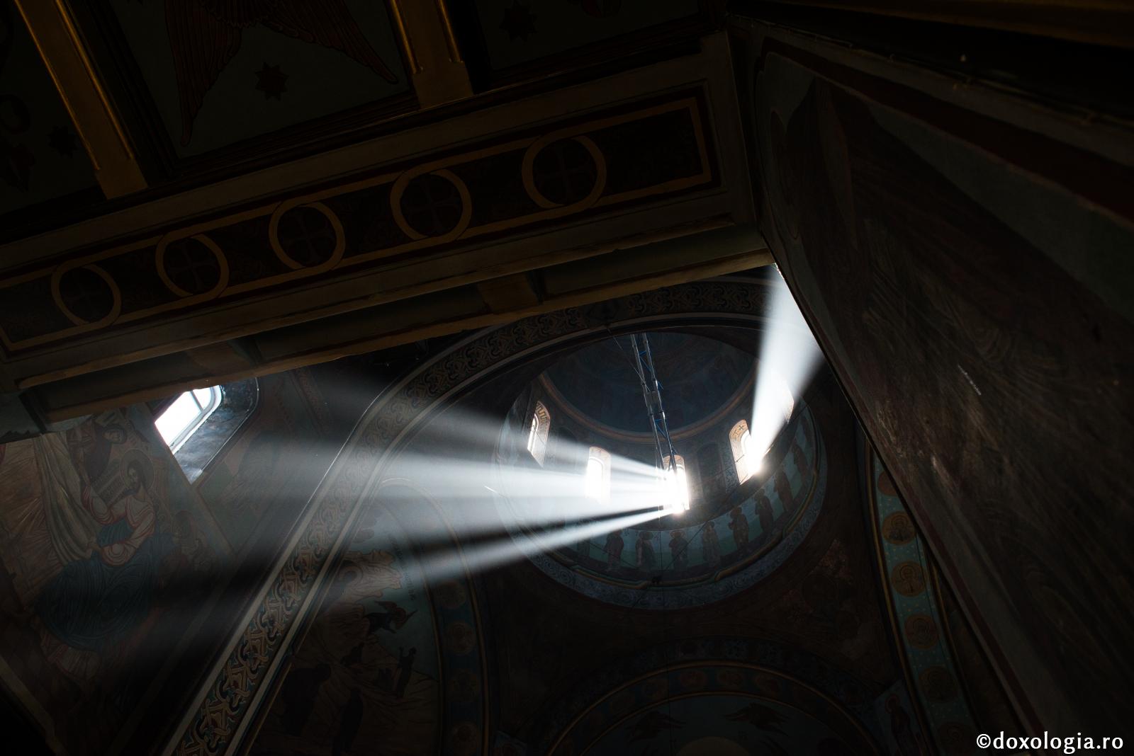 În vreme de răceală sufletească, aşteaptă lumina harului