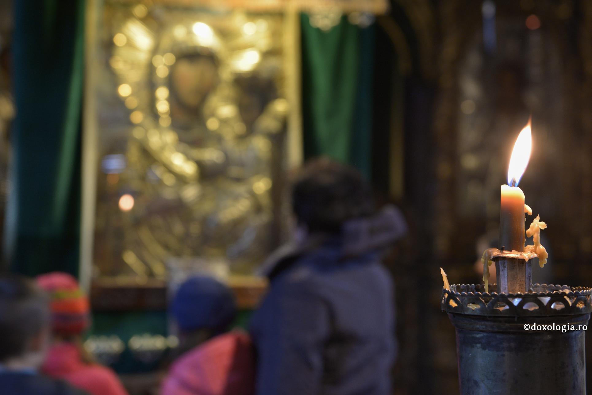 Maica Domnului e îngrijorată şi suferă pentru toate familiile care se destramă