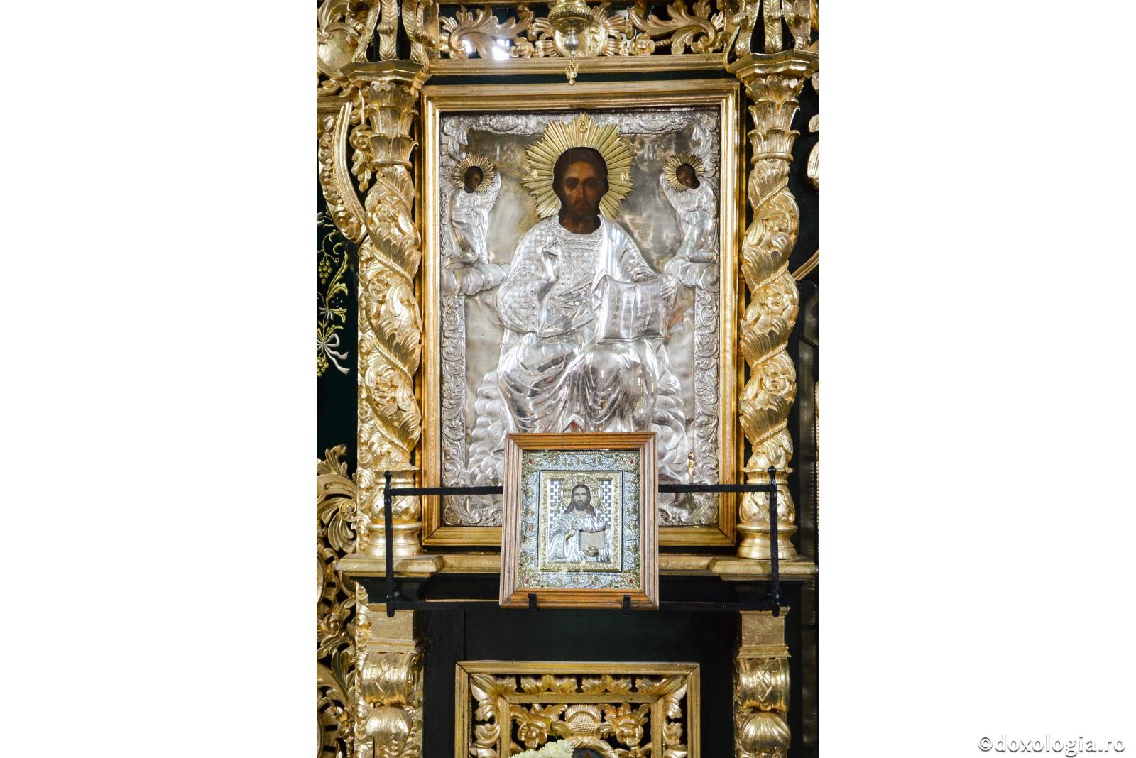 „Sfinţiţi pe Domnul Dumnezeu în inimile voastre&quot;