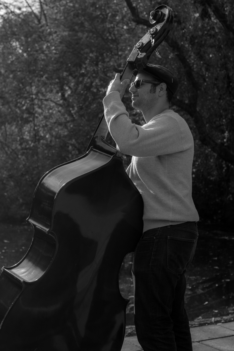 Mândria le stânjeneşte pe toate