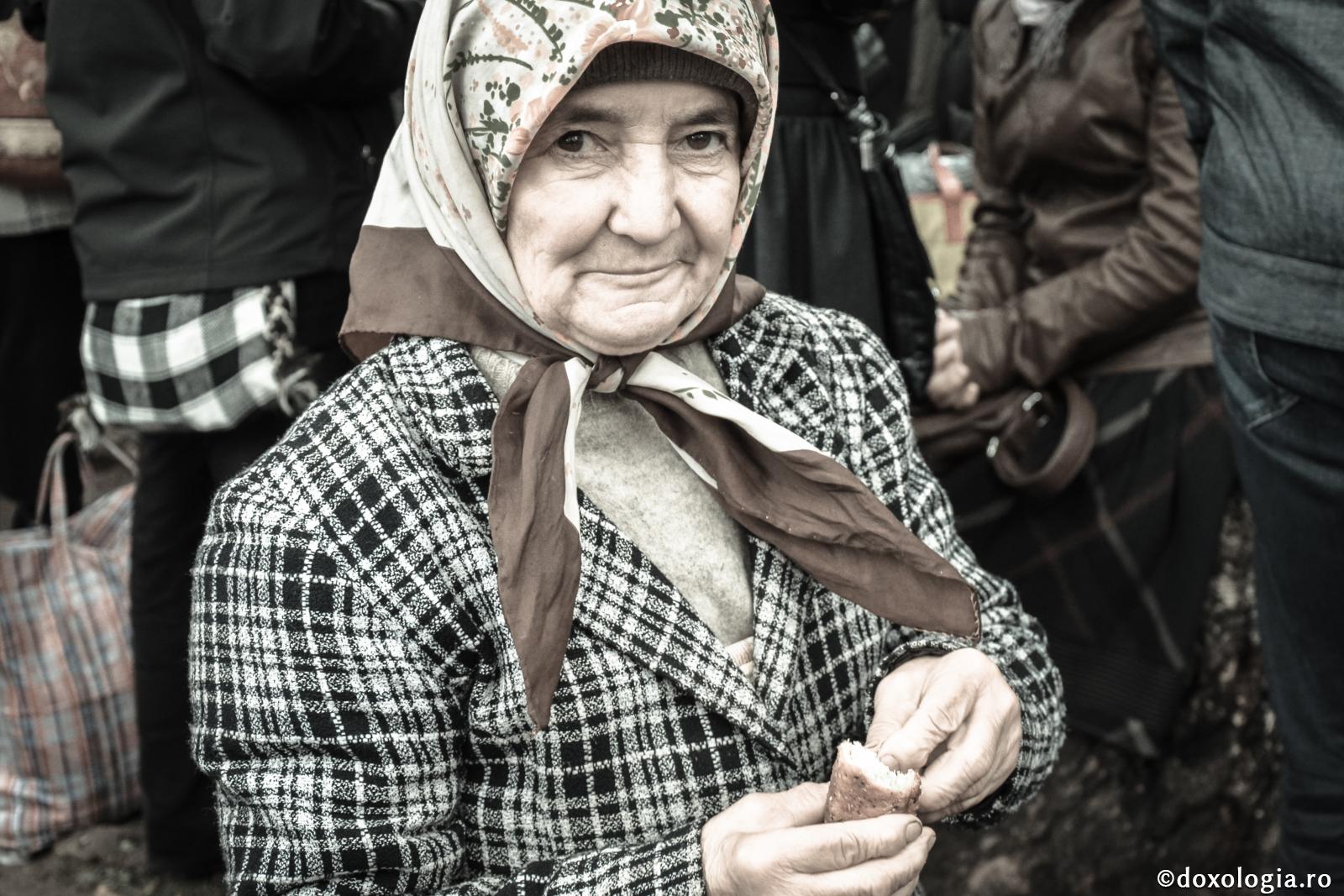 În tot chipul să mulţumim lui Dumnezeu