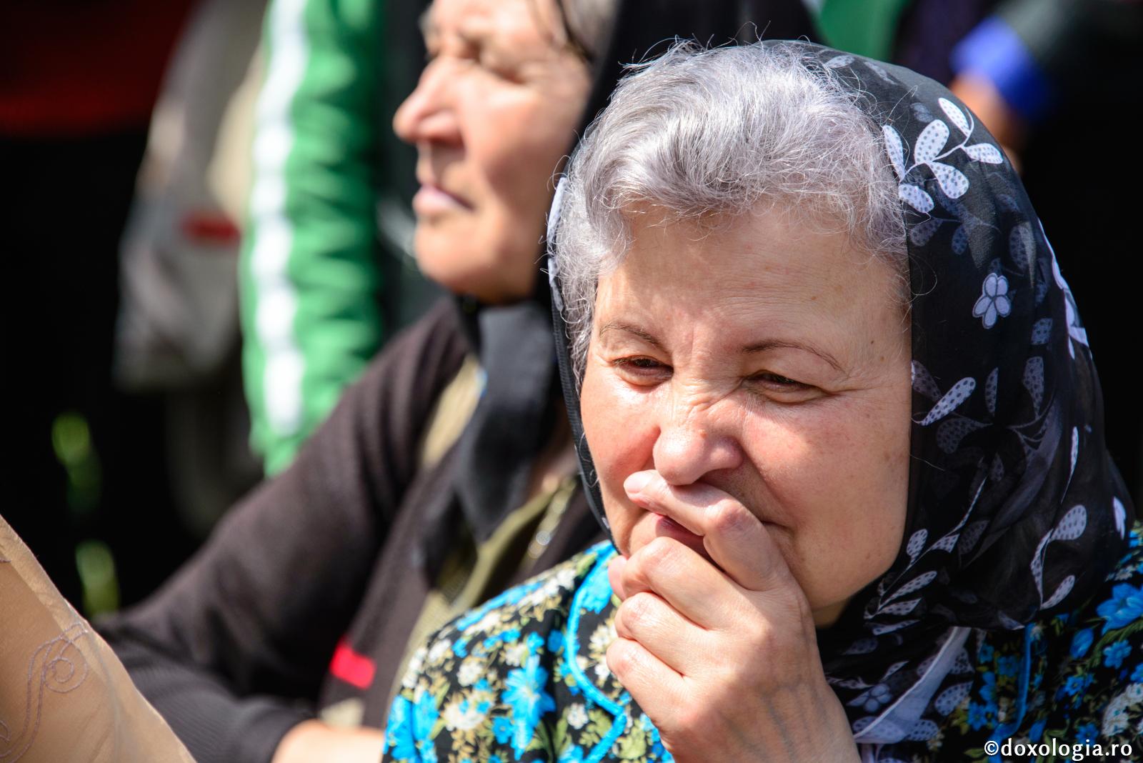 Cel ce loveşte un obiect nesimţitor se pedepseşte pe sineşi