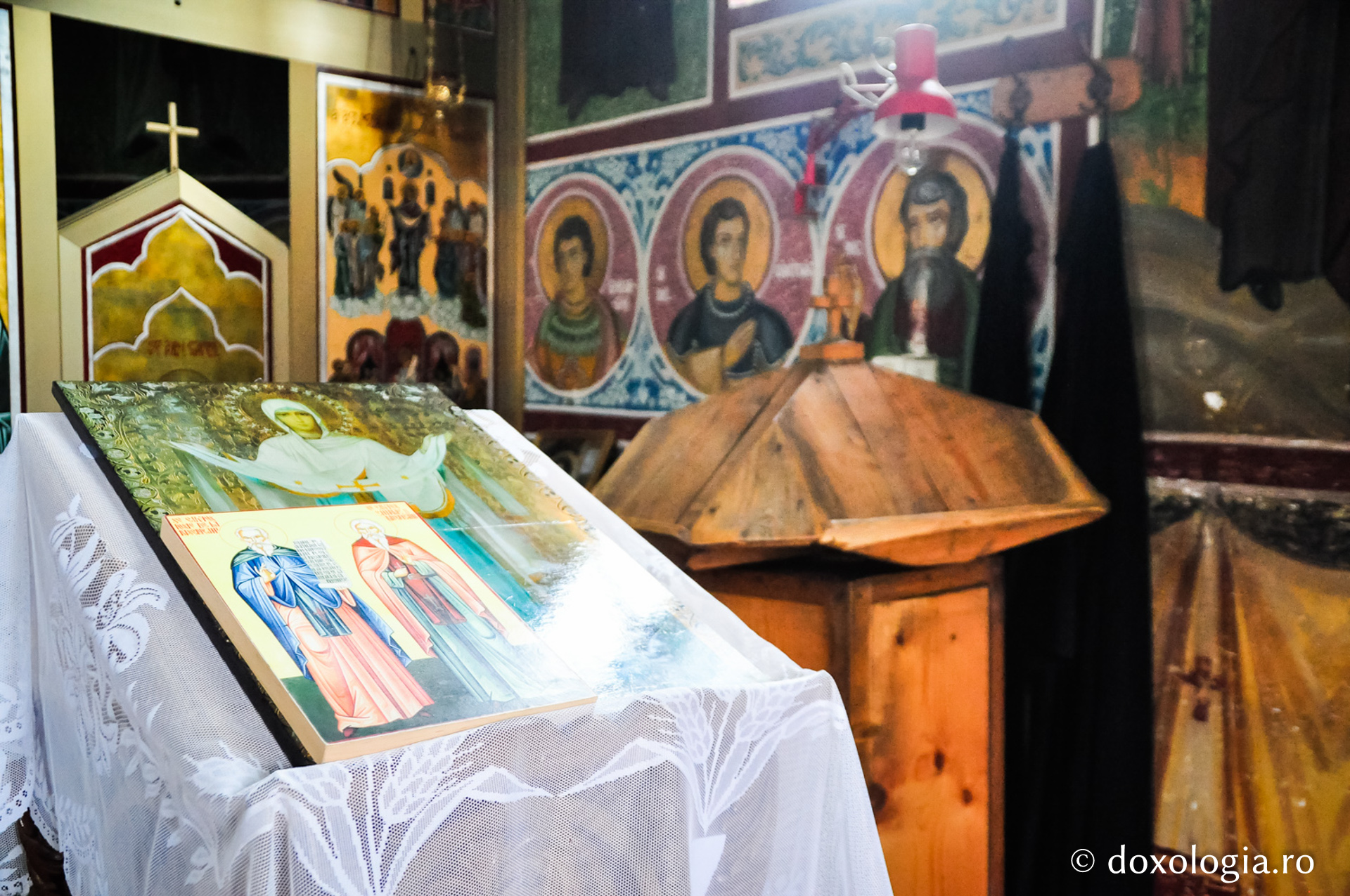 Foto: Oana Nechifor Sub milostivirea Maicii Domnului de la Bisericani