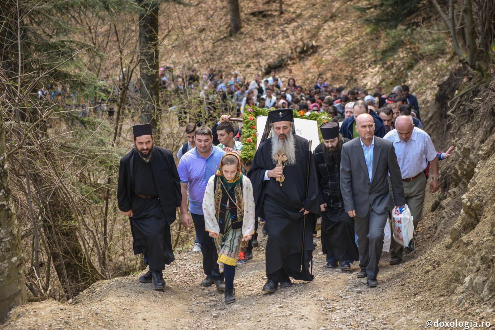 „Voi să umblaţi cu vrednicie întru Domnul”