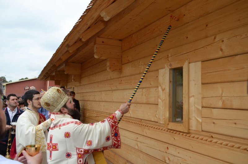 Târnosirea bisericii ortodoxe românești din orașul Sölvesbrg, Suedia Târnosirea bisericii ortodoxe românești din orașul Sölvesbrg, Suedia
