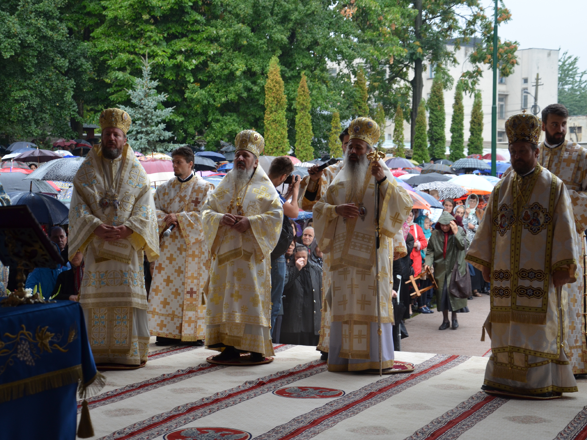 Ctitoria ștefaniană a Mănăstirii Popăuți, resfințită de patru ierarhi