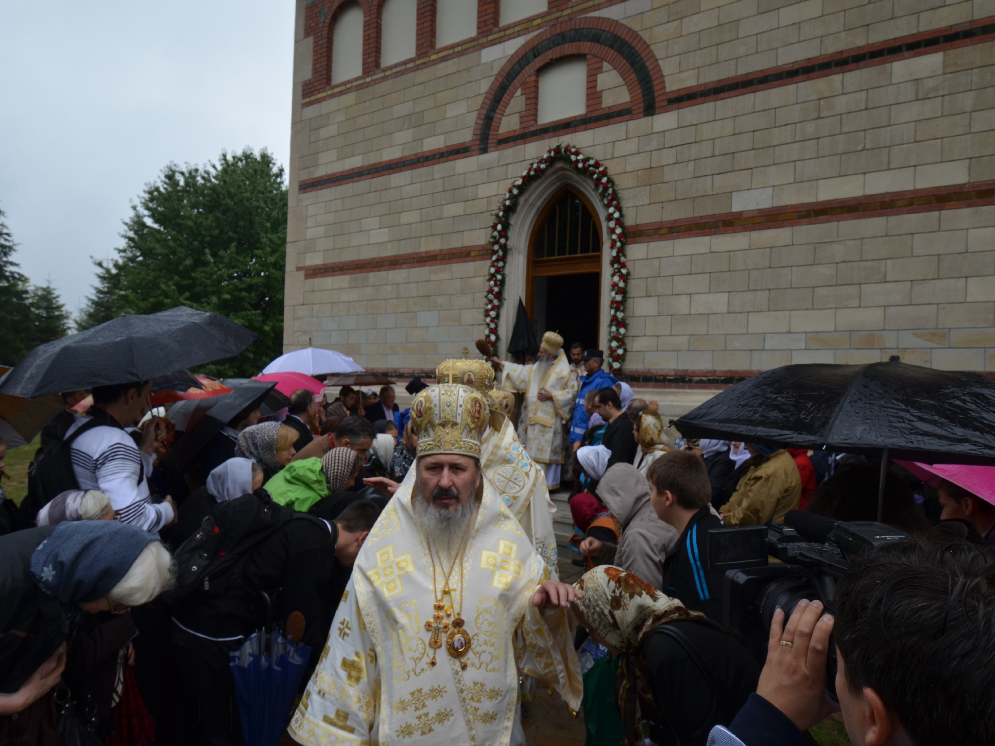 Ctitoria ștefaniană a Mănăstirii Popăuți, resfințită de patru ierarhi