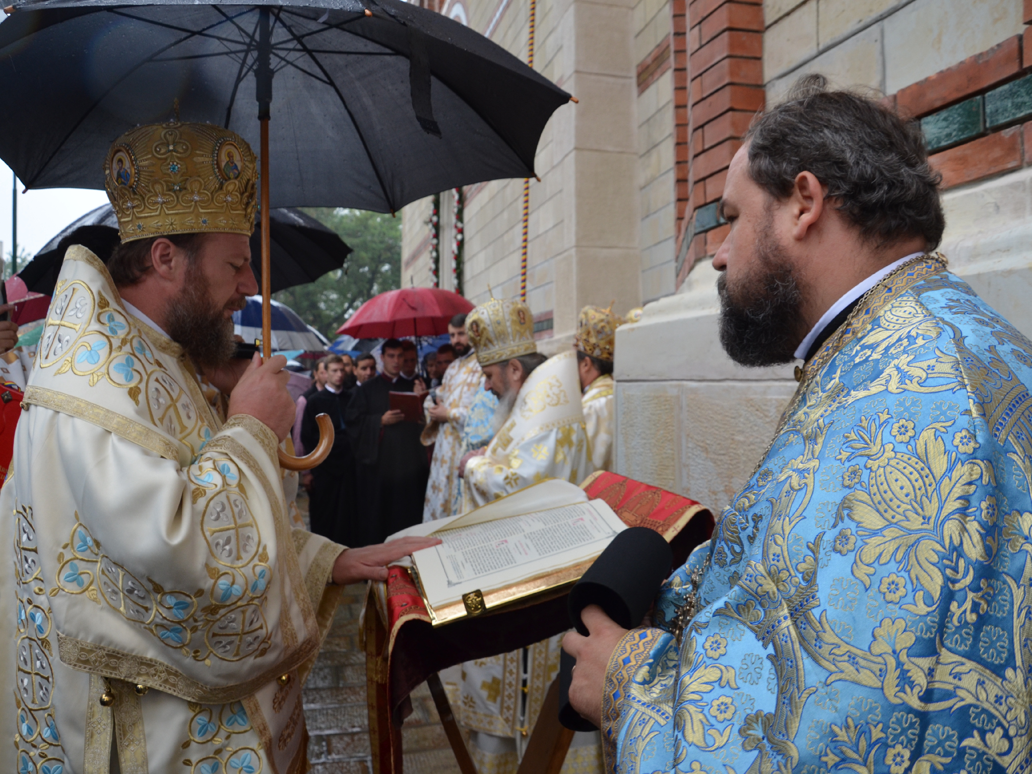 Ctitoria ștefaniană a Mănăstirii Popăuți, resfințită de patru ierarhi