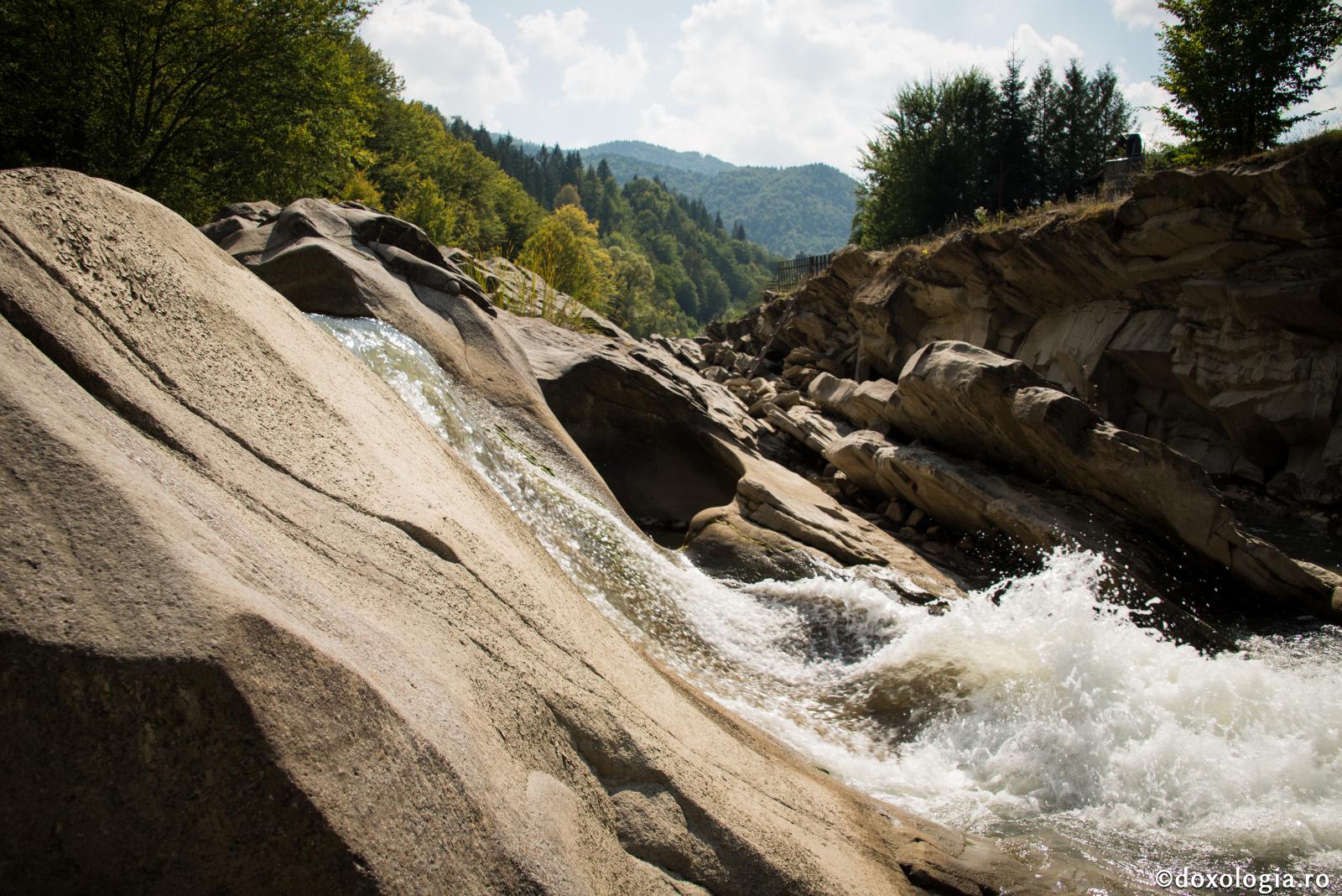 Vrăjmaşul lărgeşte pururea prin adaosuri răul