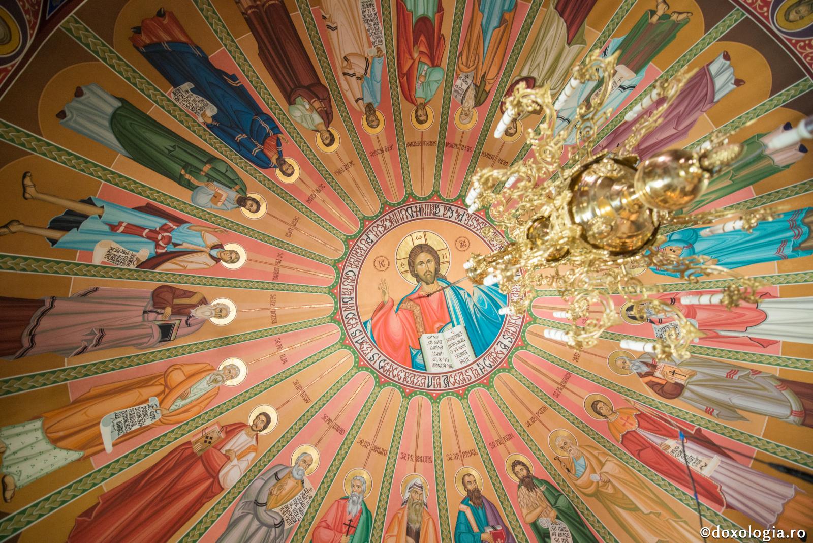 Sfinţii Apostoli sunt cei dintâi sfinţi martori ai Domnului Hristos