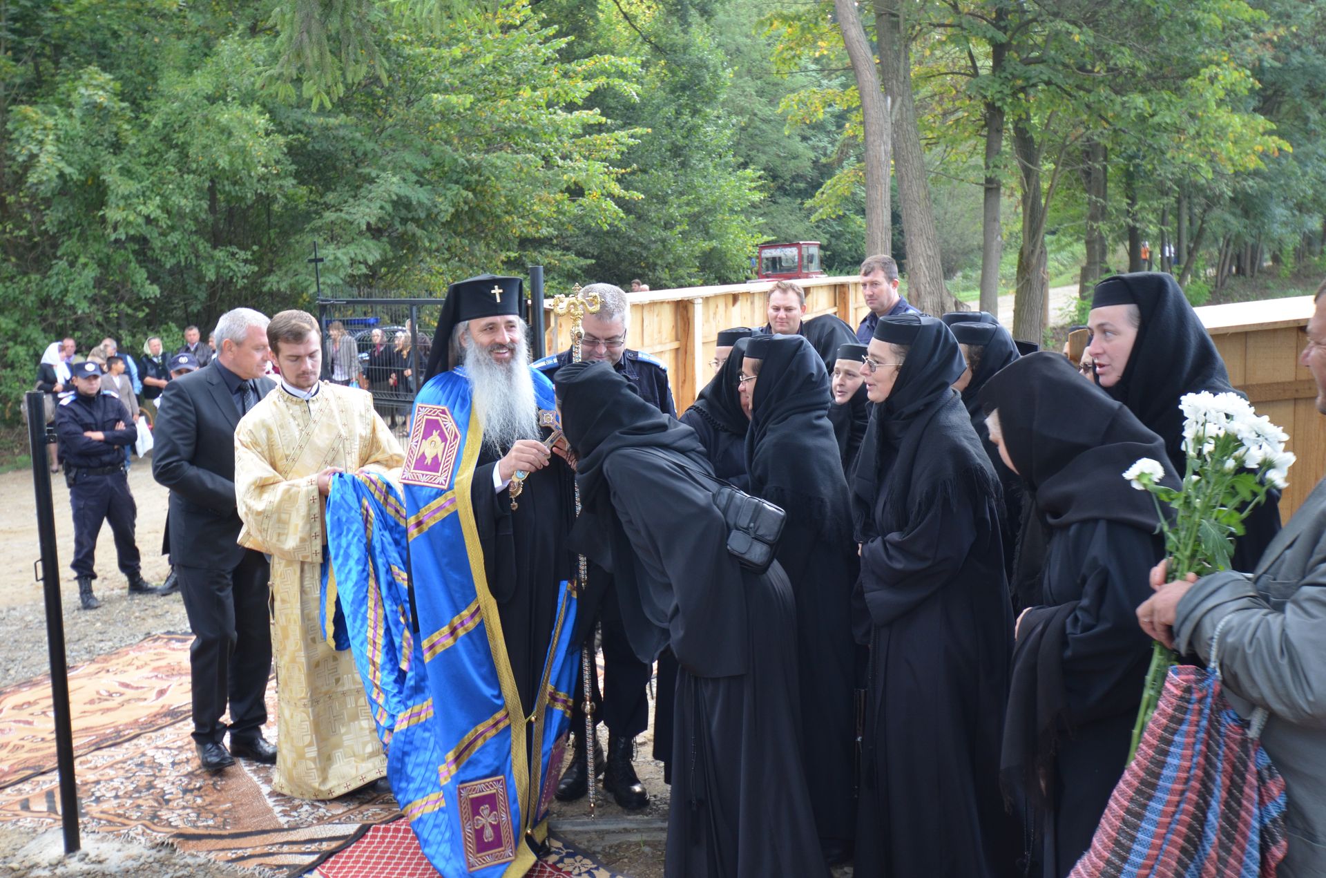 „Tu, popor român, să nu te temi dacă vor veni străinii peste tine! Să te temi atunci când mamele nu vor mai face copii!”