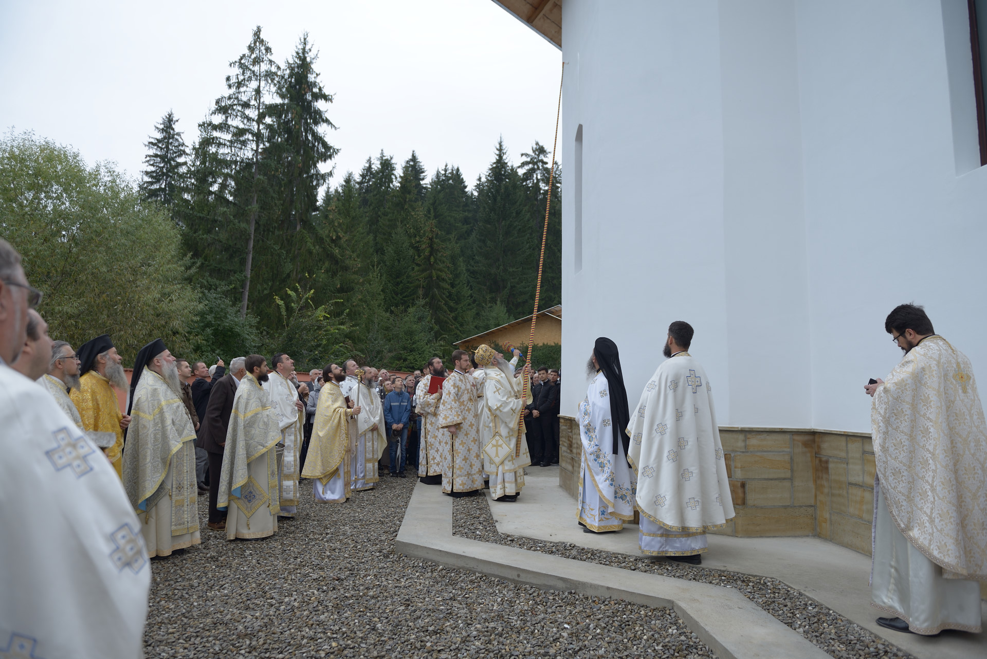 Foto: Oana Nechifor Biserica „Sfântul Ierarh Nicolae” din Chirițeni a fost sfințită