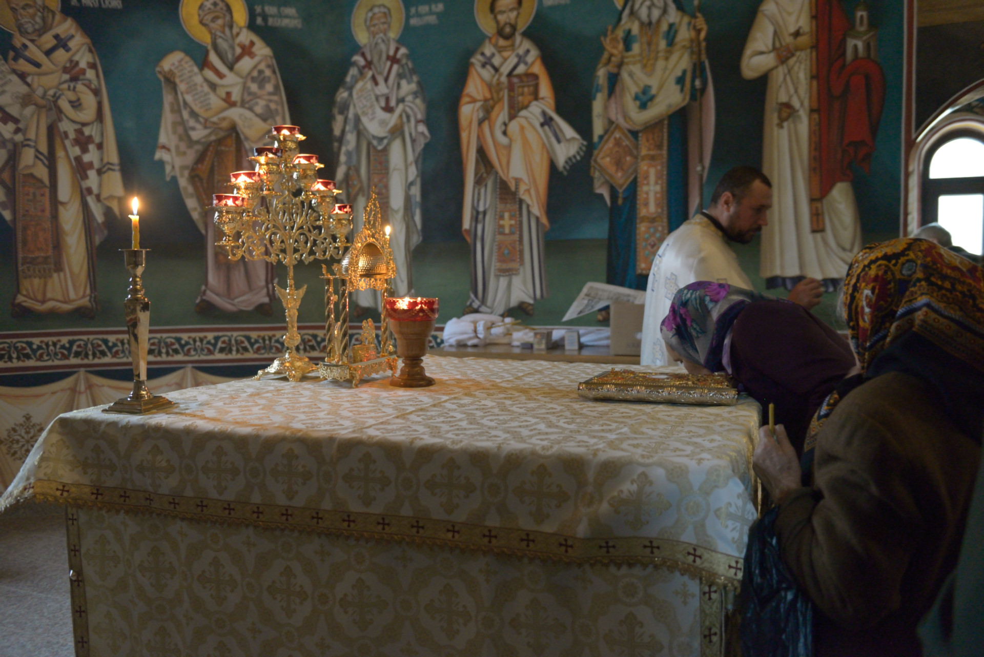 Foto: Oana Nechifor Biserica „Sfântul Ierarh Nicolae” din Chirițeni a fost sfințită