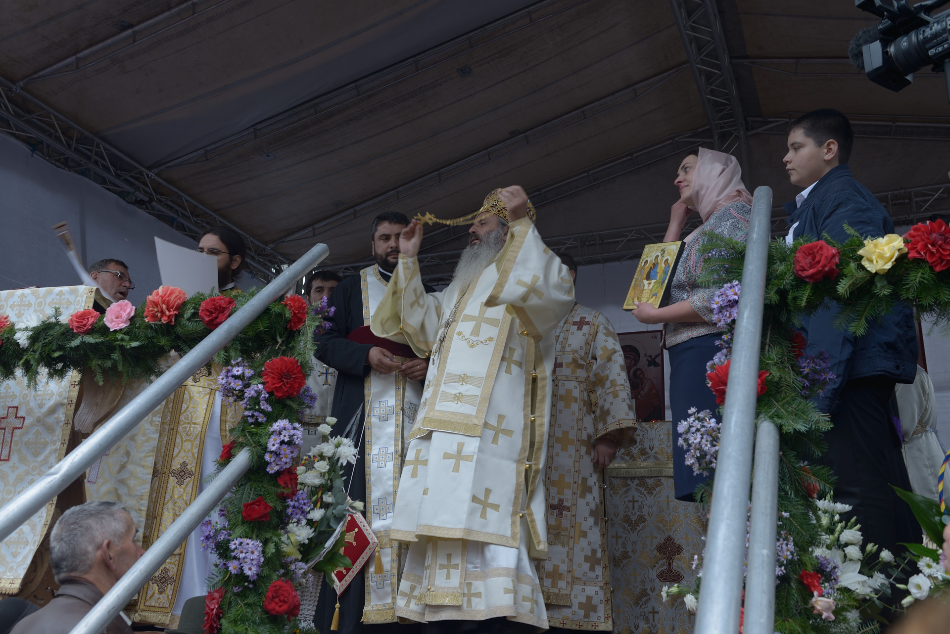 Foto: Oana Nechifor Biserica „Sfântul Ierarh Nicolae” din Chirițeni a fost sfințită