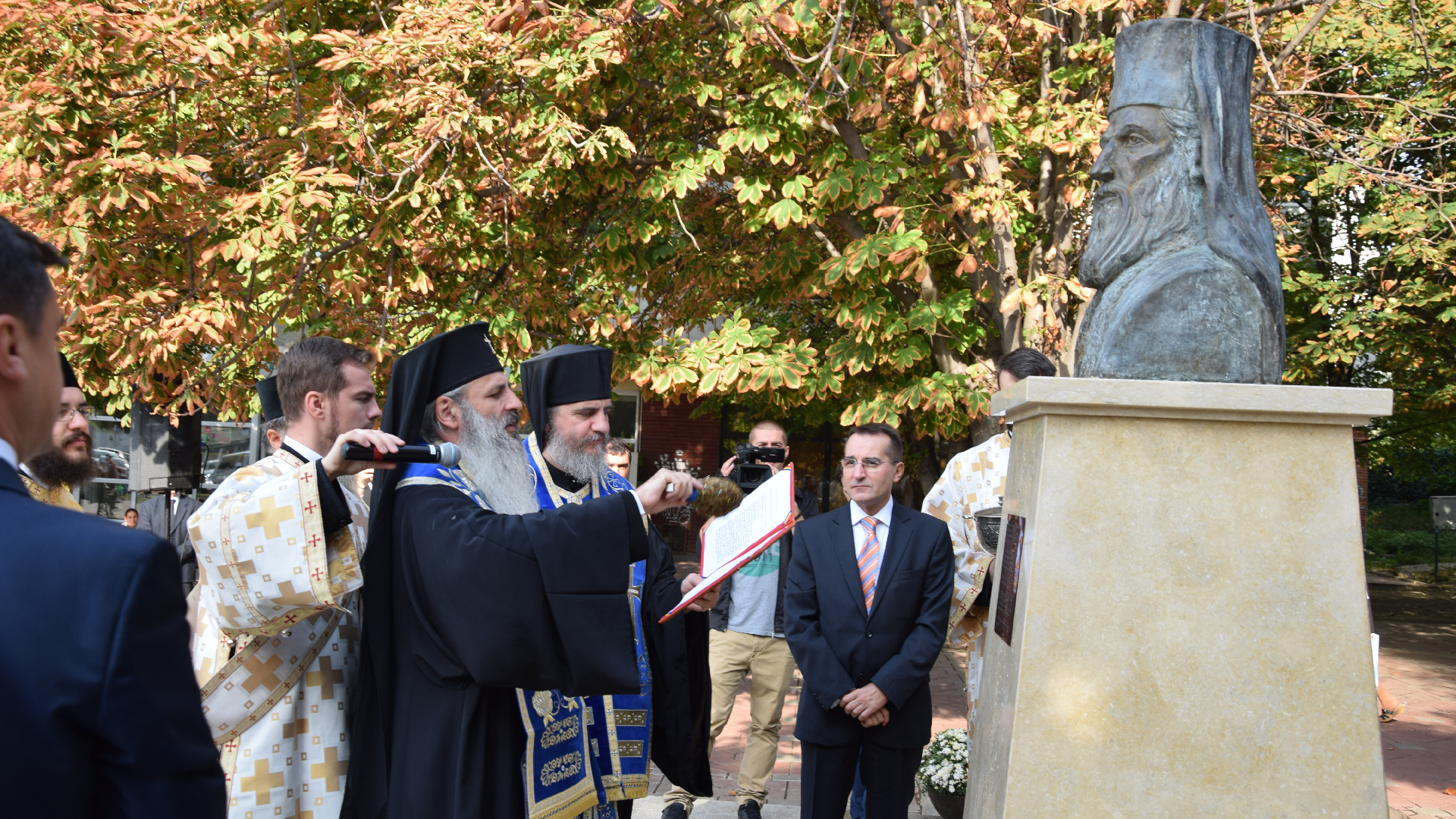 Bustul Arhiepiscopului Ciprului Kyprianos, inaugurat la Iași