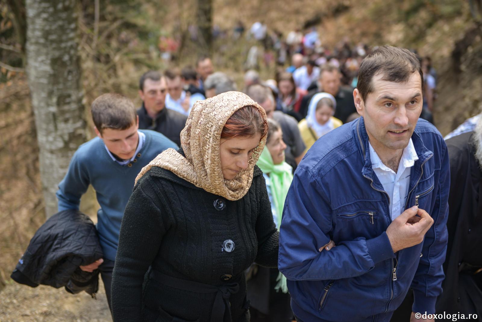 Cu ce convingere se supune soția soțului?