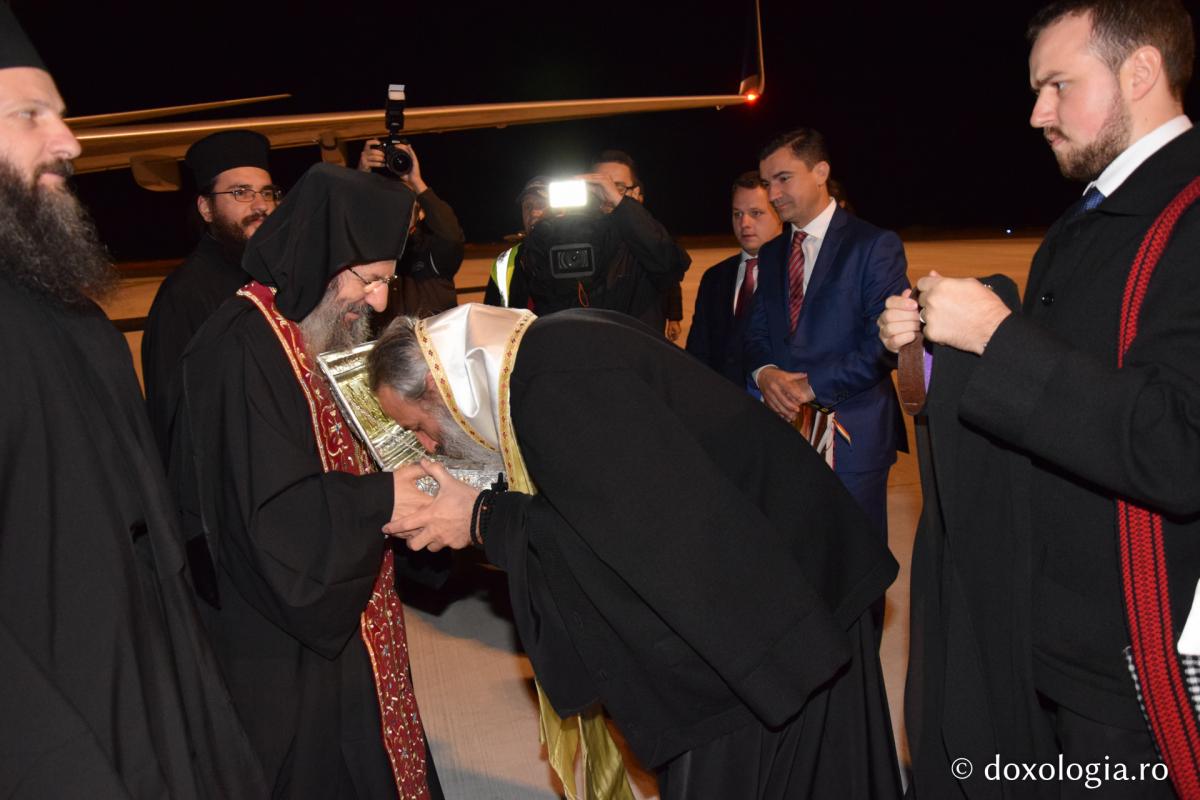 Cinstitele moaște ale Sfintei Maria Magdalena au ajuns la Iași Cinstitele moaște ale Sfintei Maria Magdalena au ajuns la Iași
