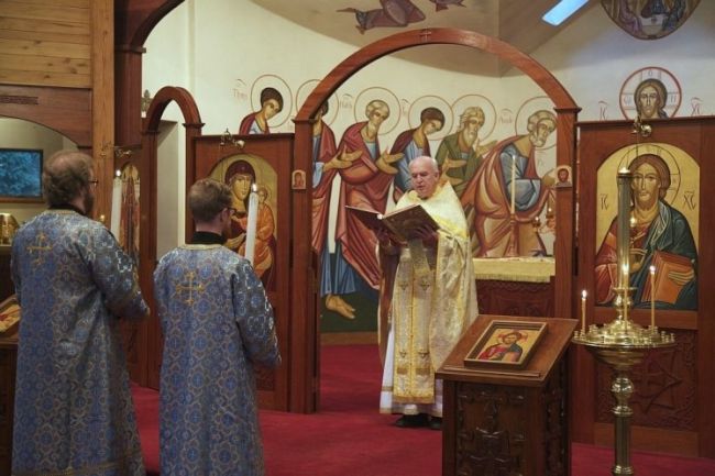 Sfânta Liturghie în limba română, la Seminarul Teologic Ortodox „Saint Vladimir” din New York Sfânta Liturghie în limba română, la Seminarul Teologic Ortodox „Saint Vladimir” din New York