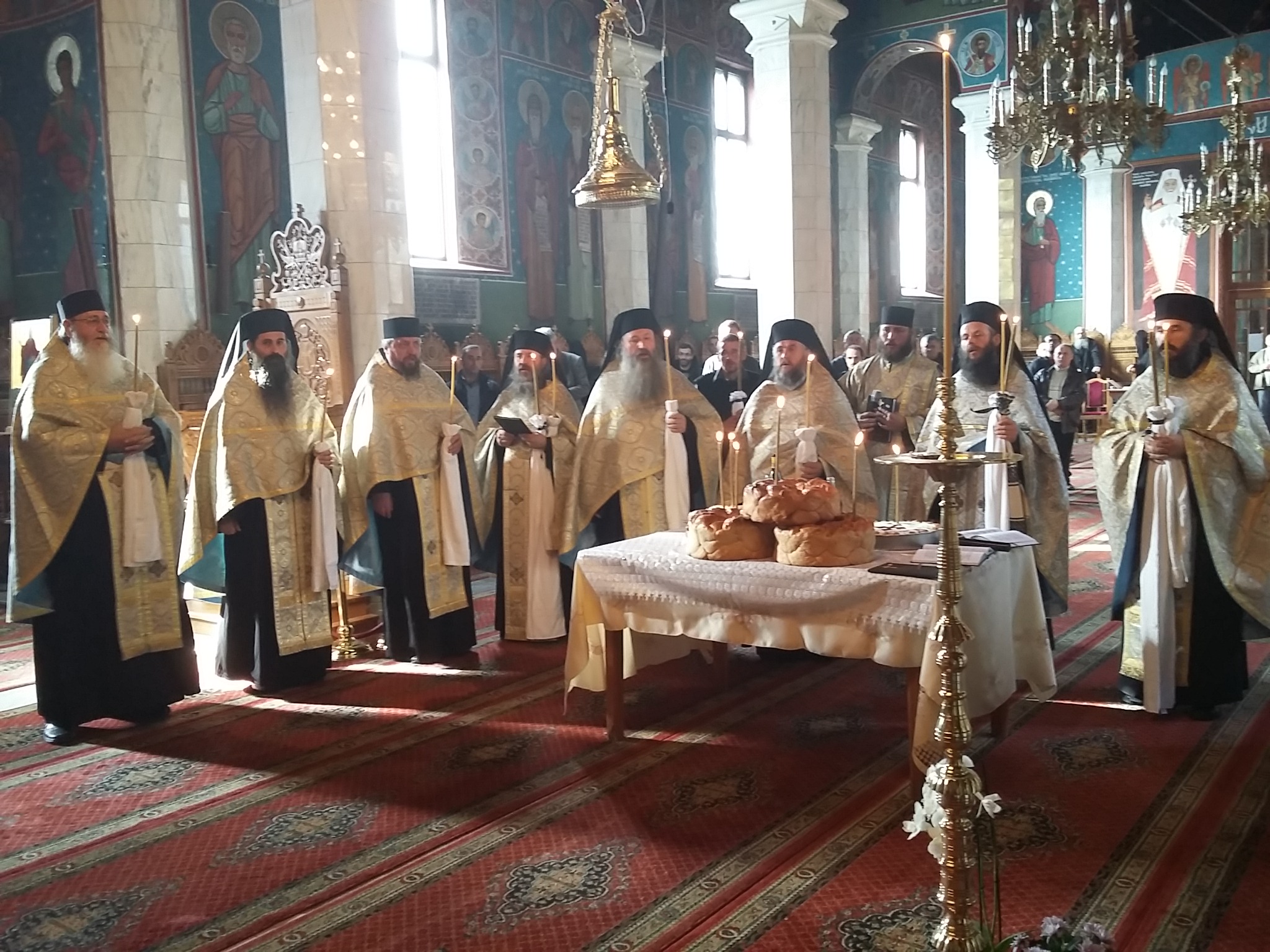 Sfânta Liturghie și Parastas La Un An De La Trecere La Domnul A