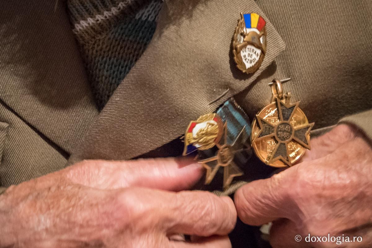 Șase veterani de război au fost decorați cu distincția „Crucea Moldavă”